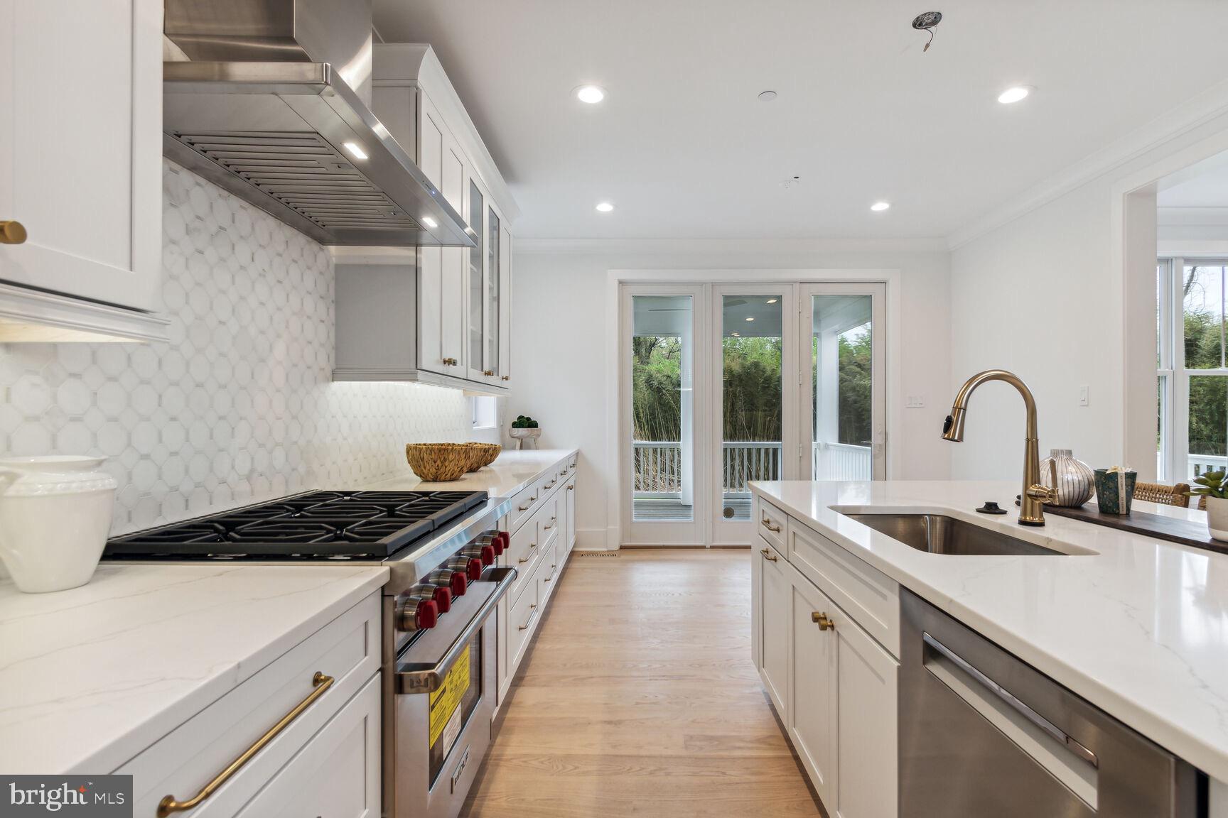 ALTA VISTA GARDENS - Residential