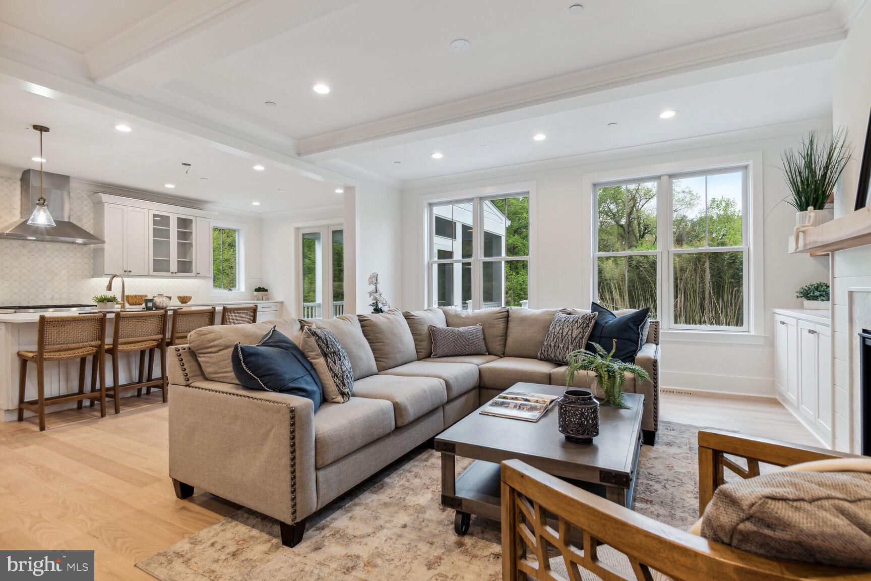 ALTA VISTA GARDENS - Residential