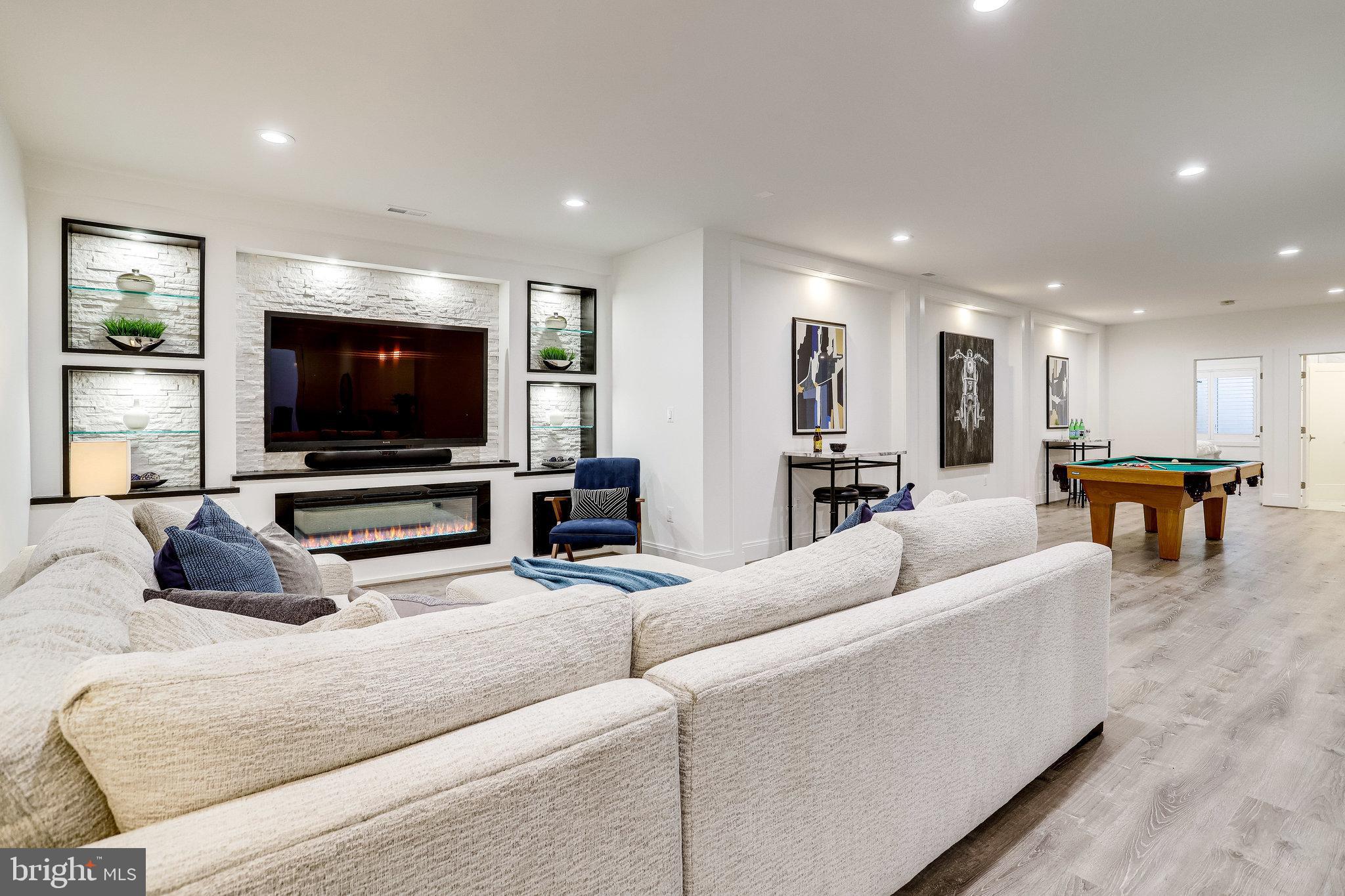 ASHTON HEIGHTS - Residential