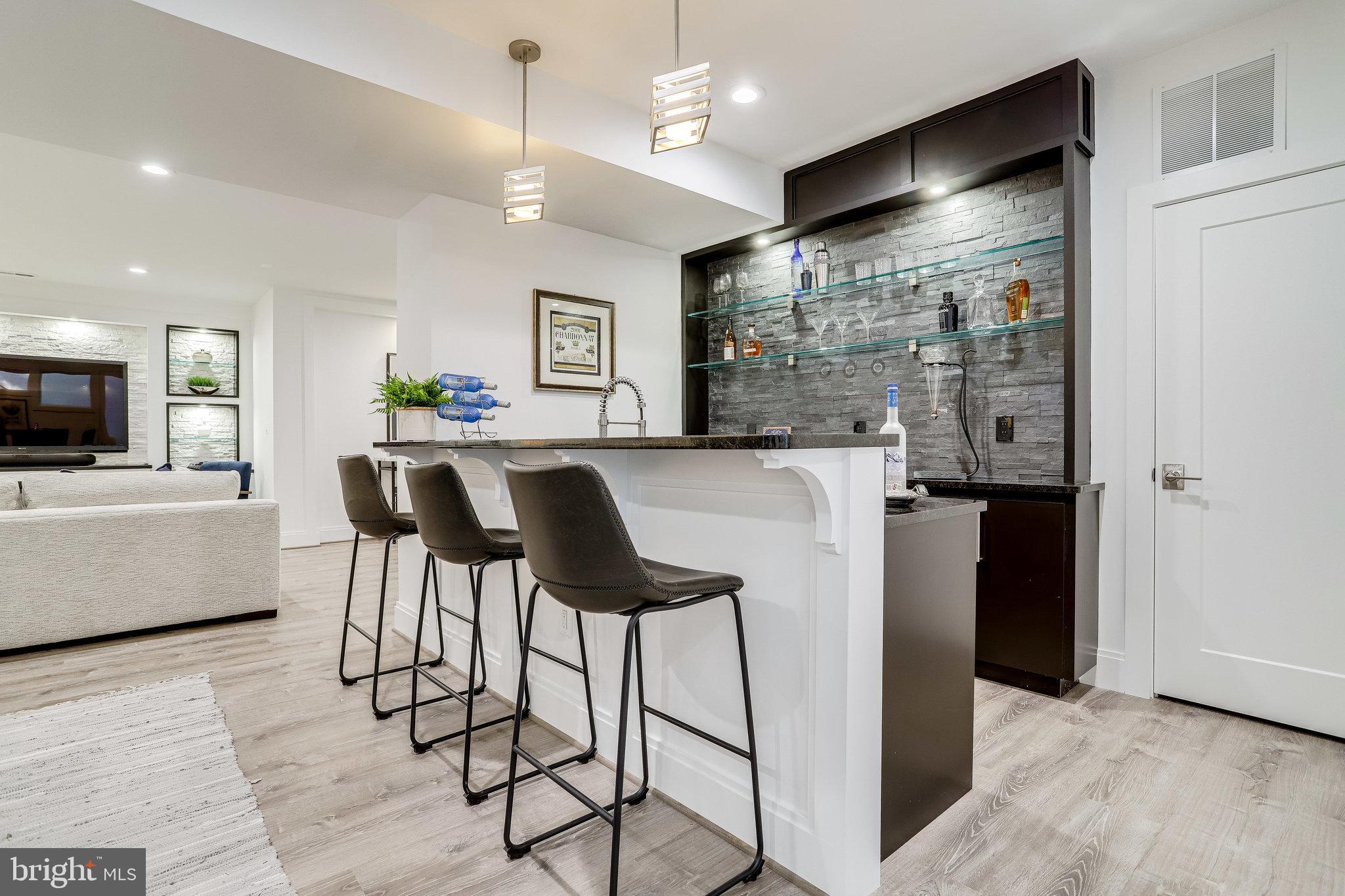 ASHTON HEIGHTS - Residential