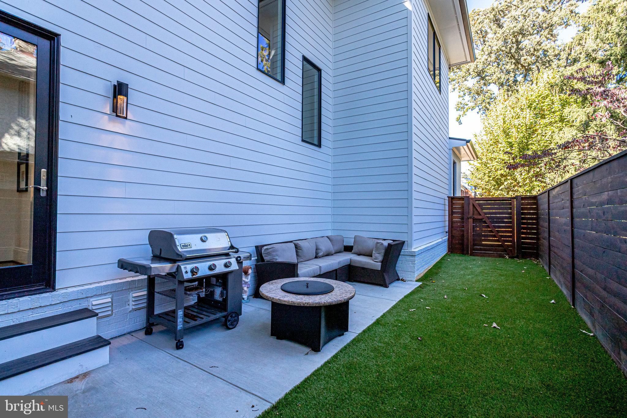 ASHTON HEIGHTS - Residential