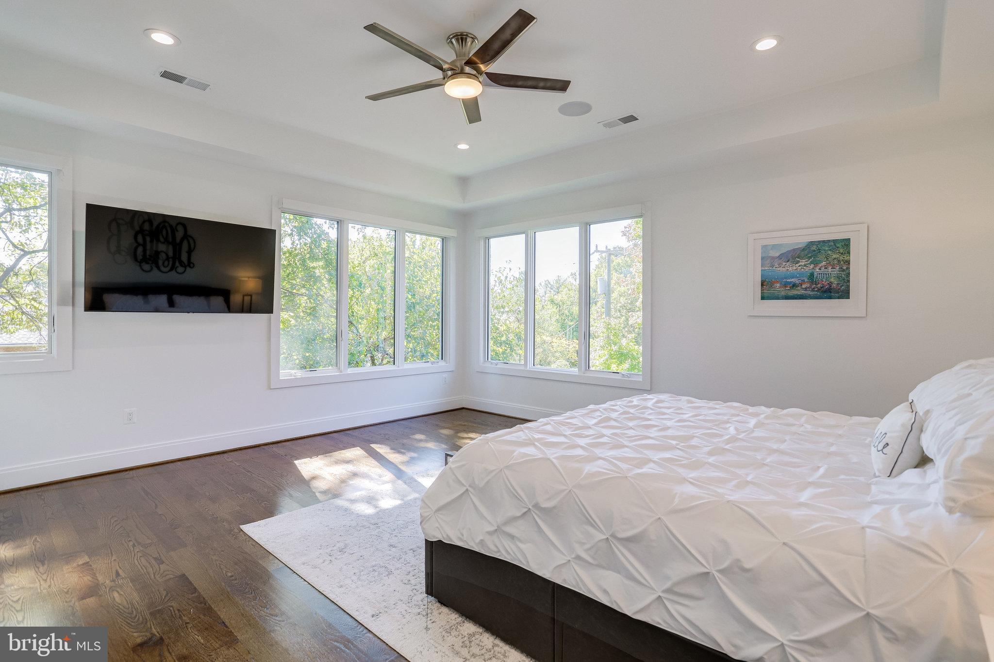 ASHTON HEIGHTS - Residential