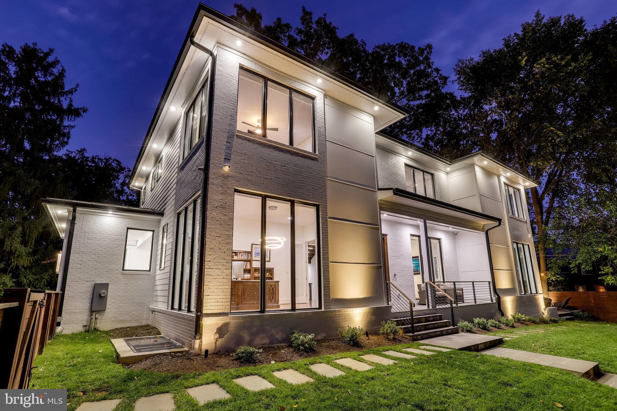 ASHTON HEIGHTS - Residential