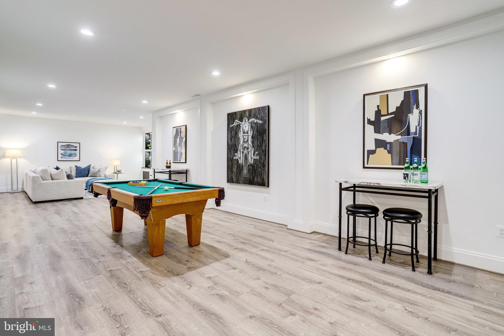 ASHTON HEIGHTS - Residential