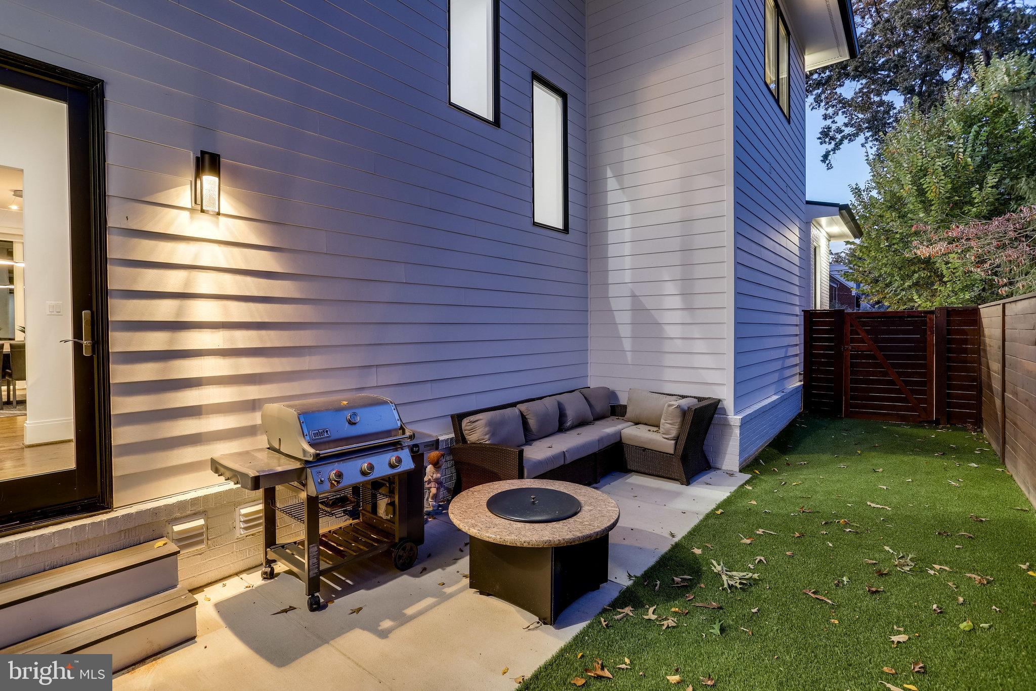 ASHTON HEIGHTS - Residential