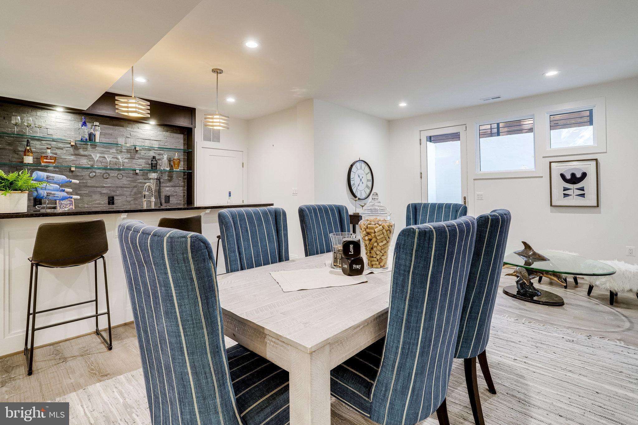 ASHTON HEIGHTS - Residential