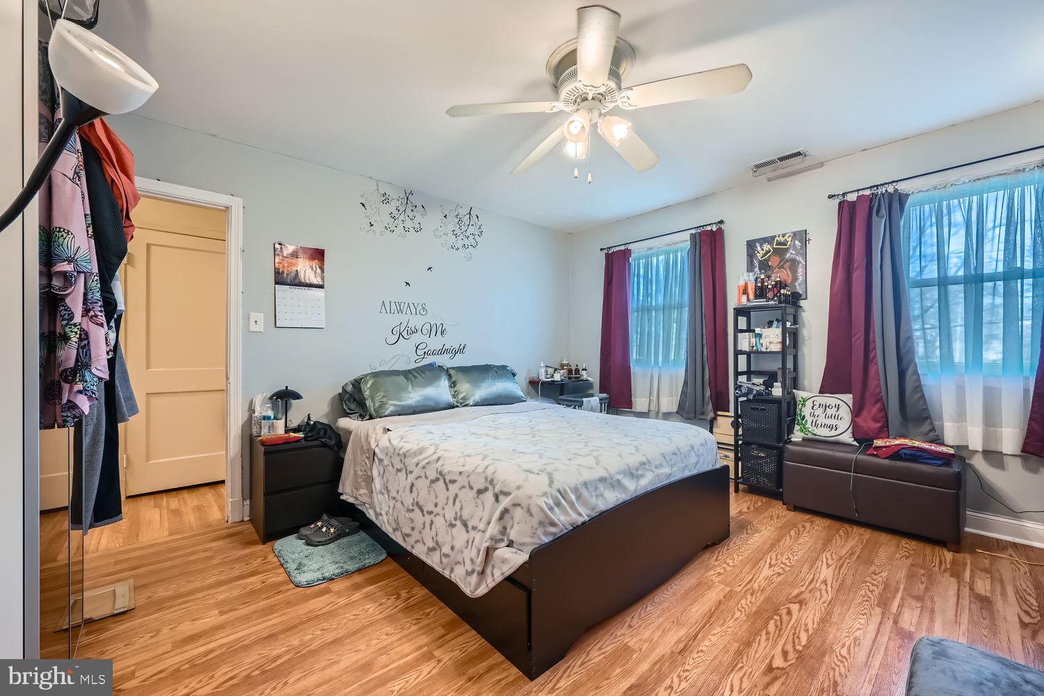 CHINQUAPIN PARK - Residential