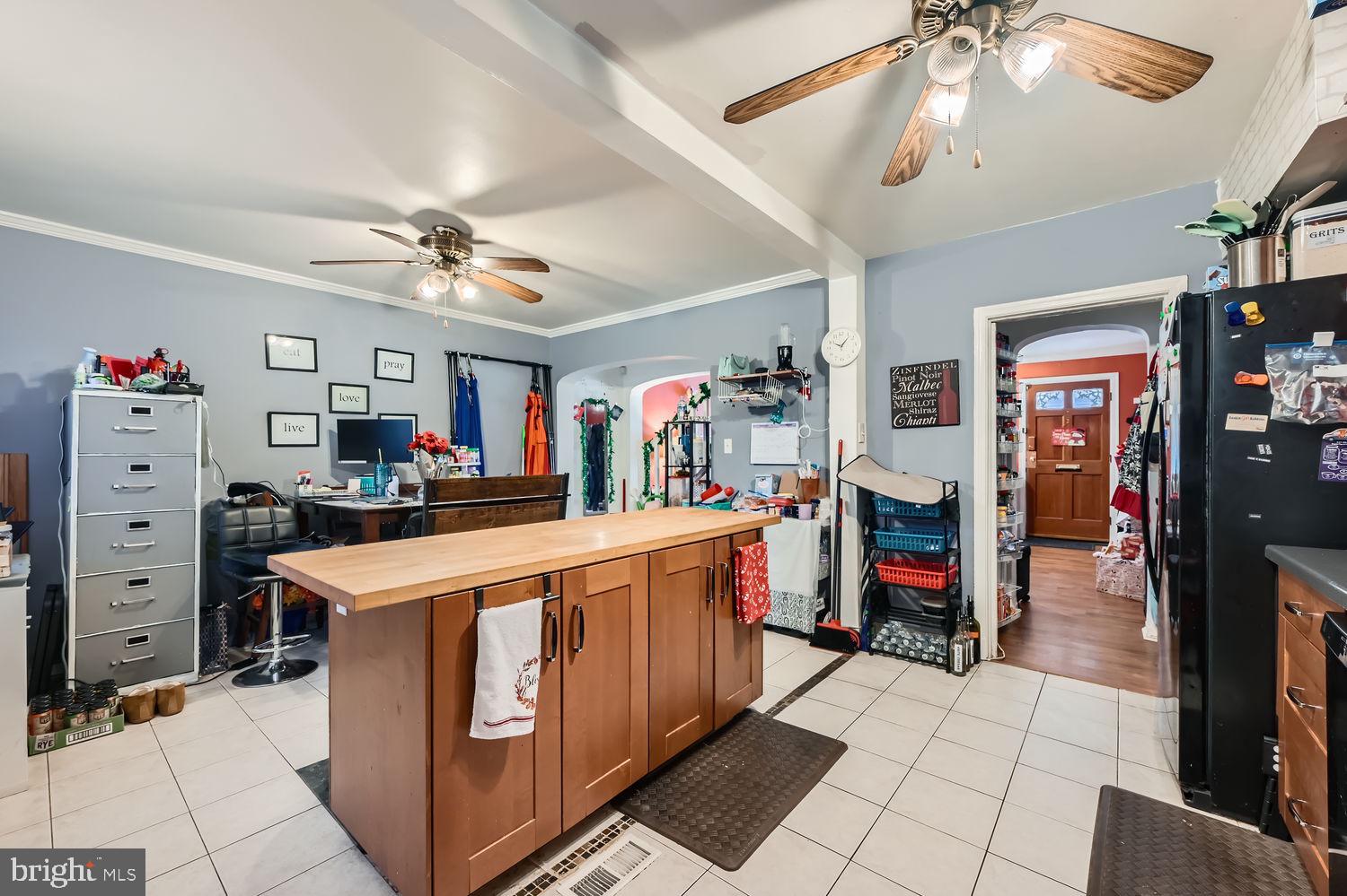 CHINQUAPIN PARK - Residential