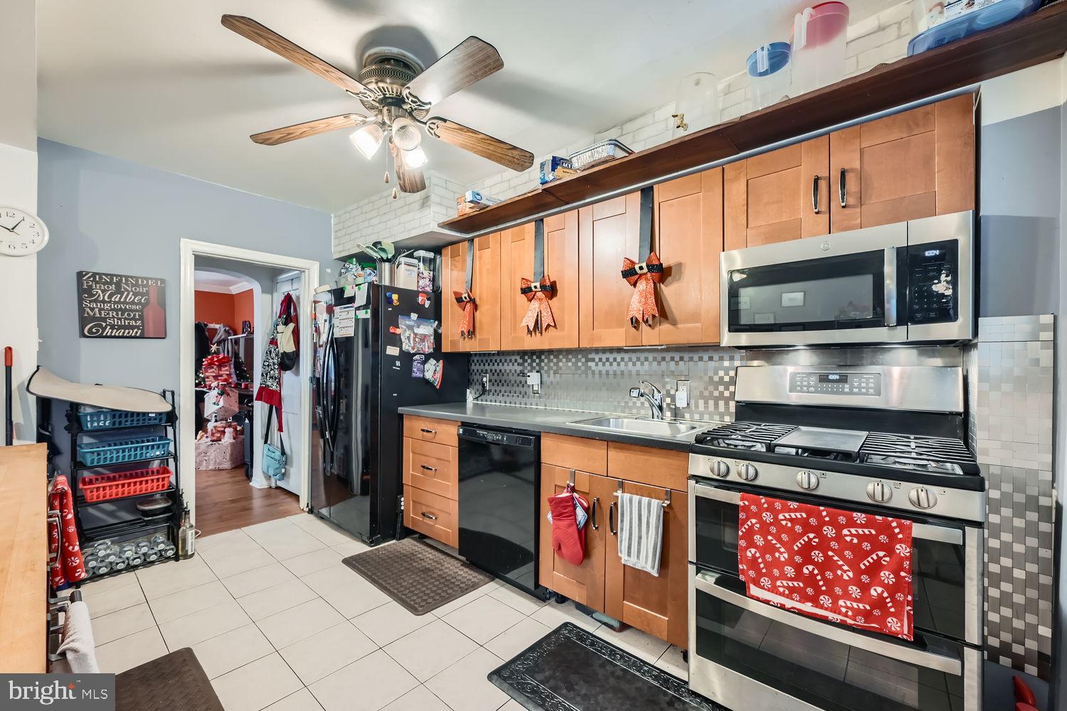 CHINQUAPIN PARK - Residential