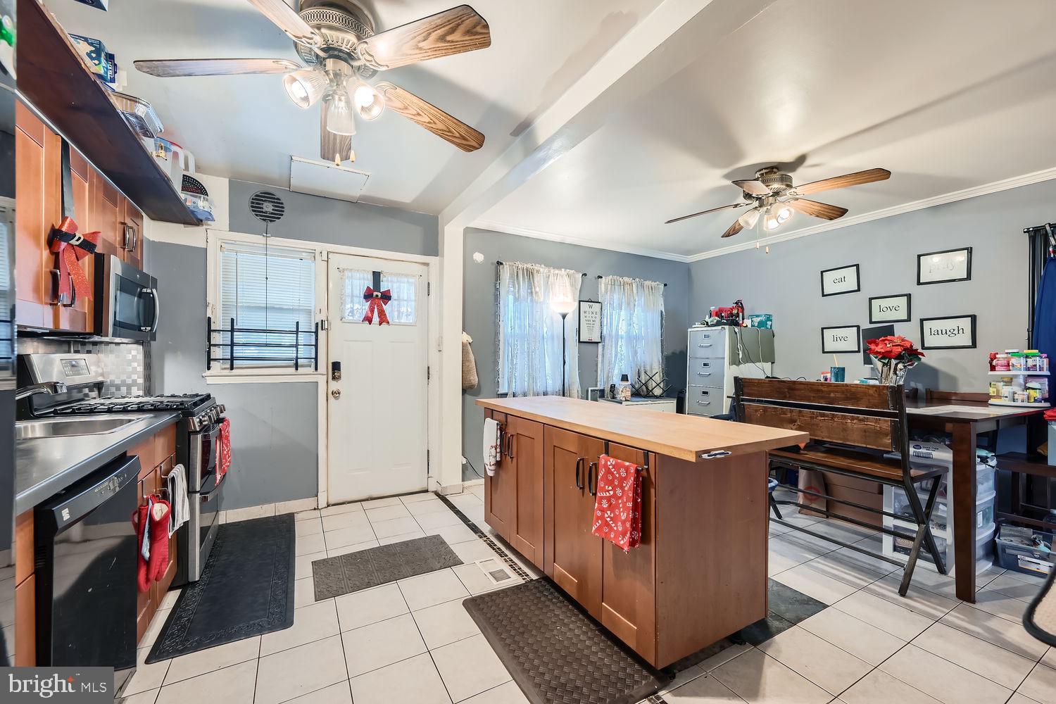 CHINQUAPIN PARK - Residential