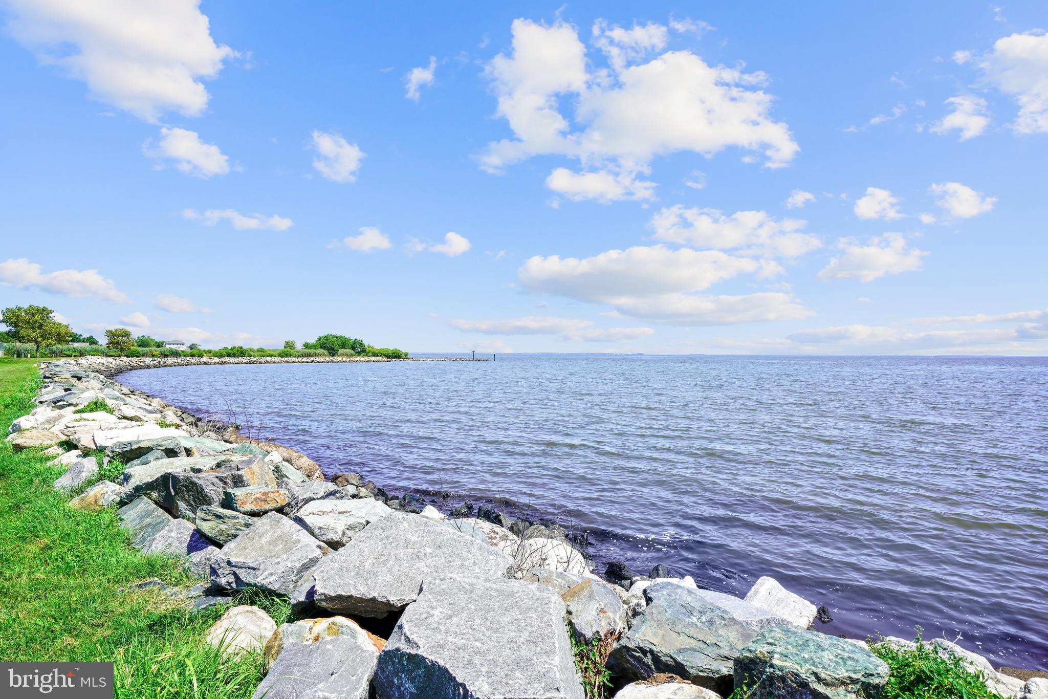 CEDARHURST ON THE BAY - Residential