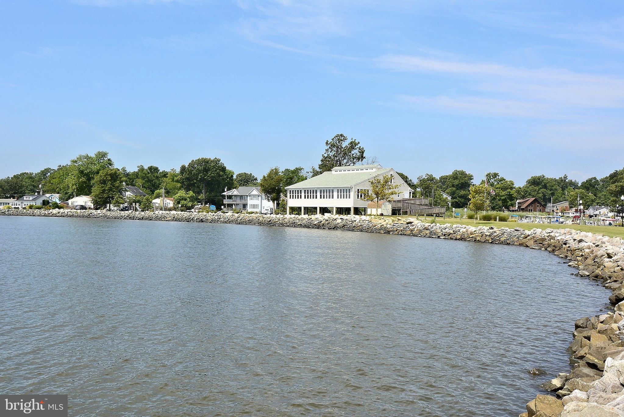 CEDARHURST ON THE BAY - Residential