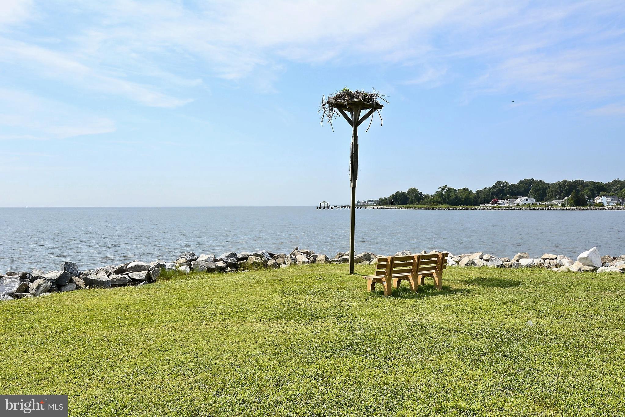 CEDARHURST ON THE BAY - Residential