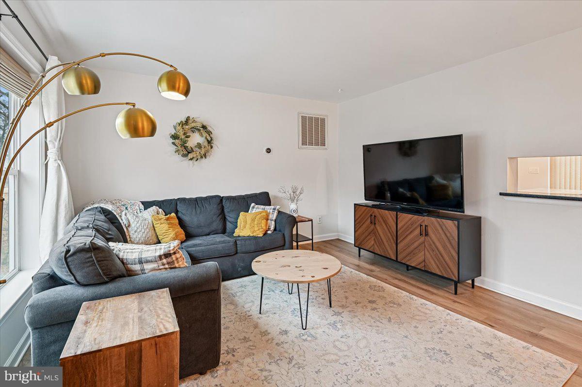 CEDARHURST ON THE BAY - Residential