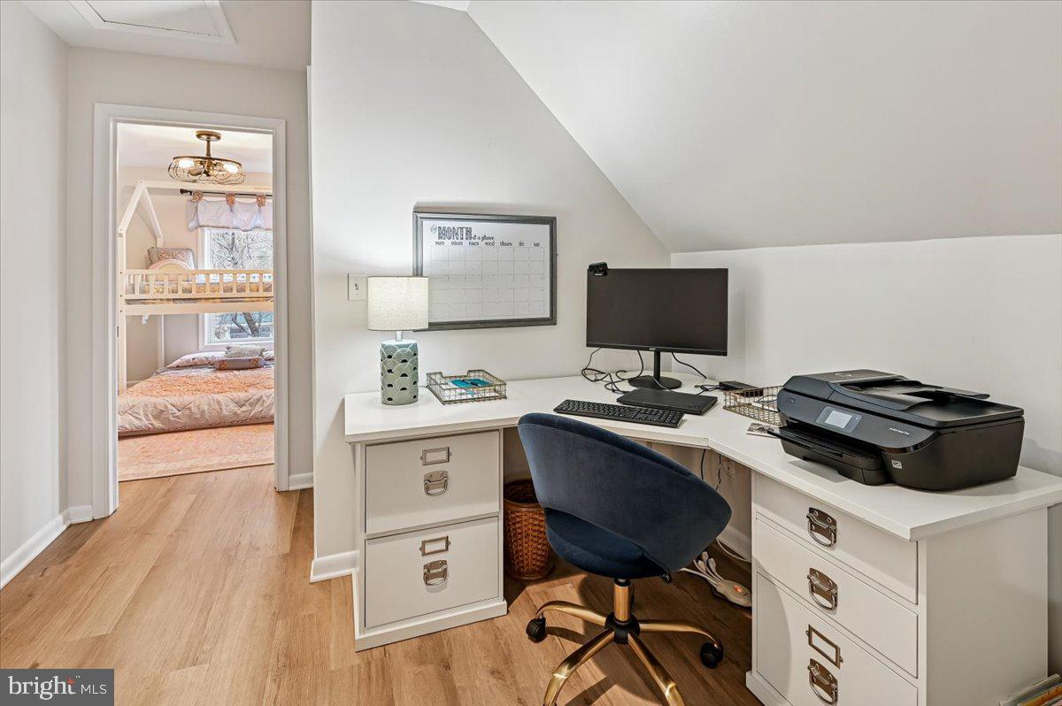 CEDARHURST ON THE BAY - Residential