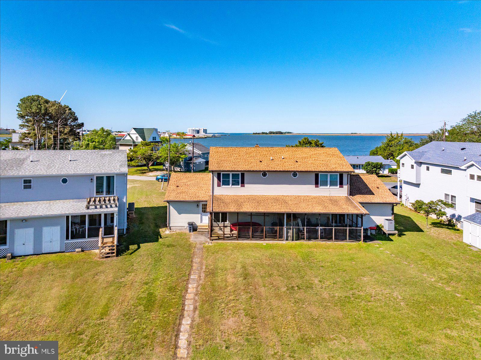 LANDON'S COVE - Residential