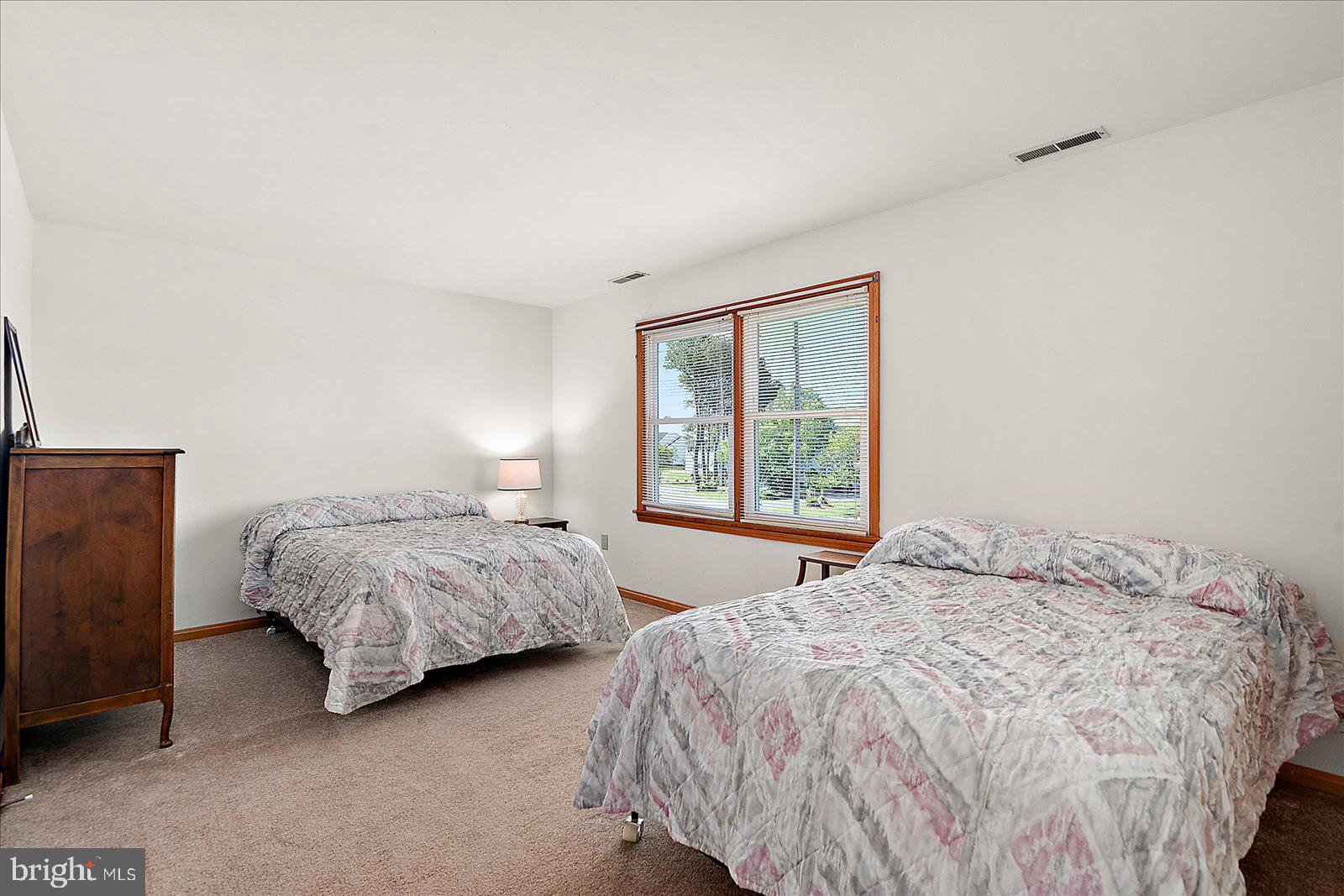 LANDON'S COVE - Residential