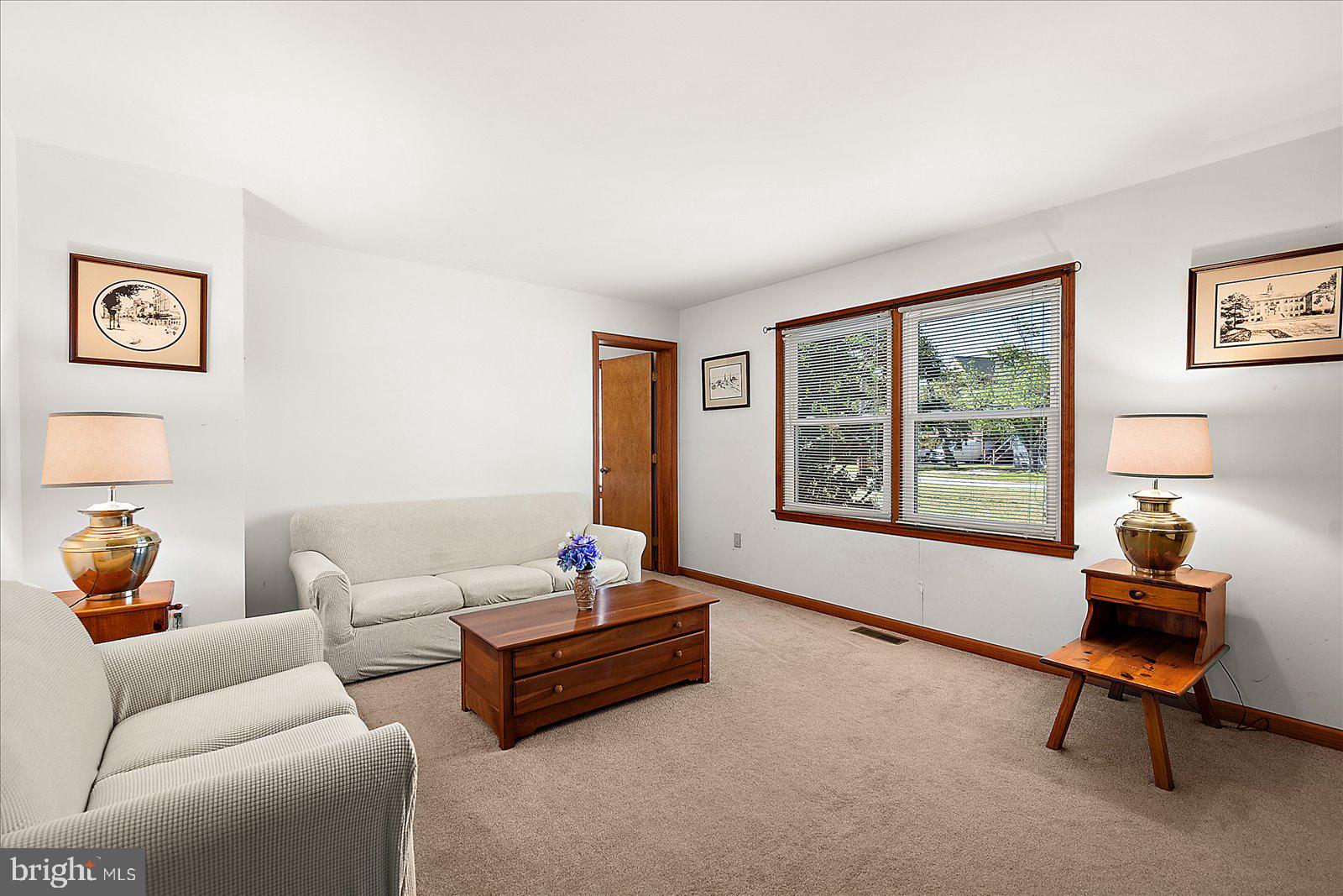 LANDON'S COVE - Residential
