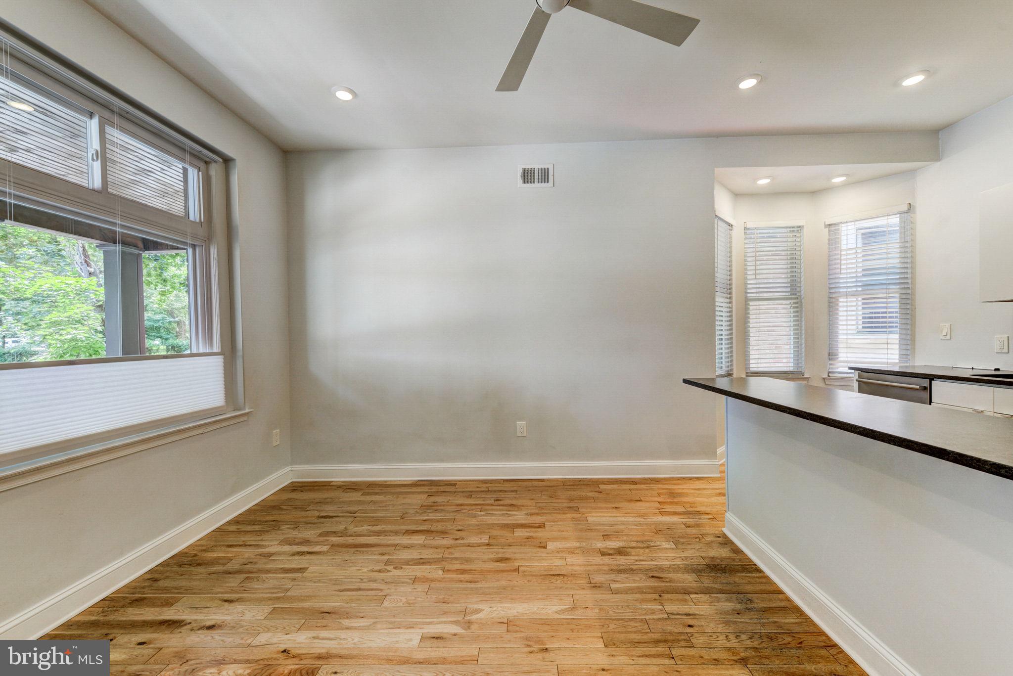 UNIVERSITY CITY - Residential Lease