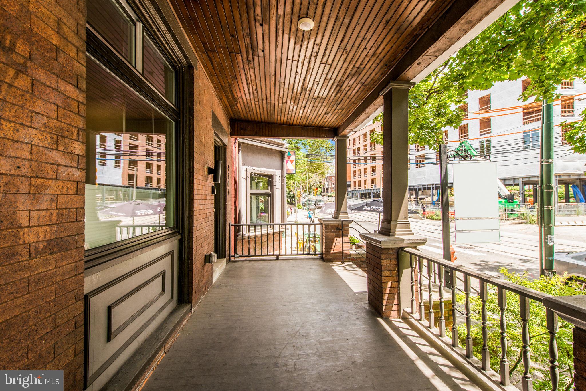 UNIVERSITY CITY - Residential Lease