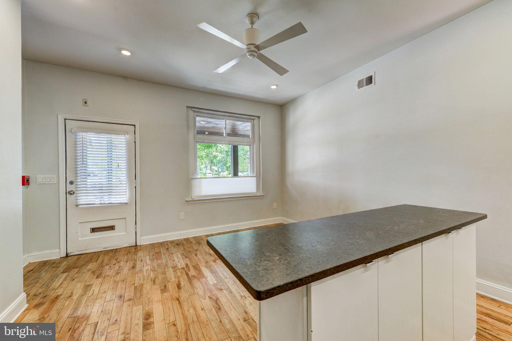 UNIVERSITY CITY - Residential Lease