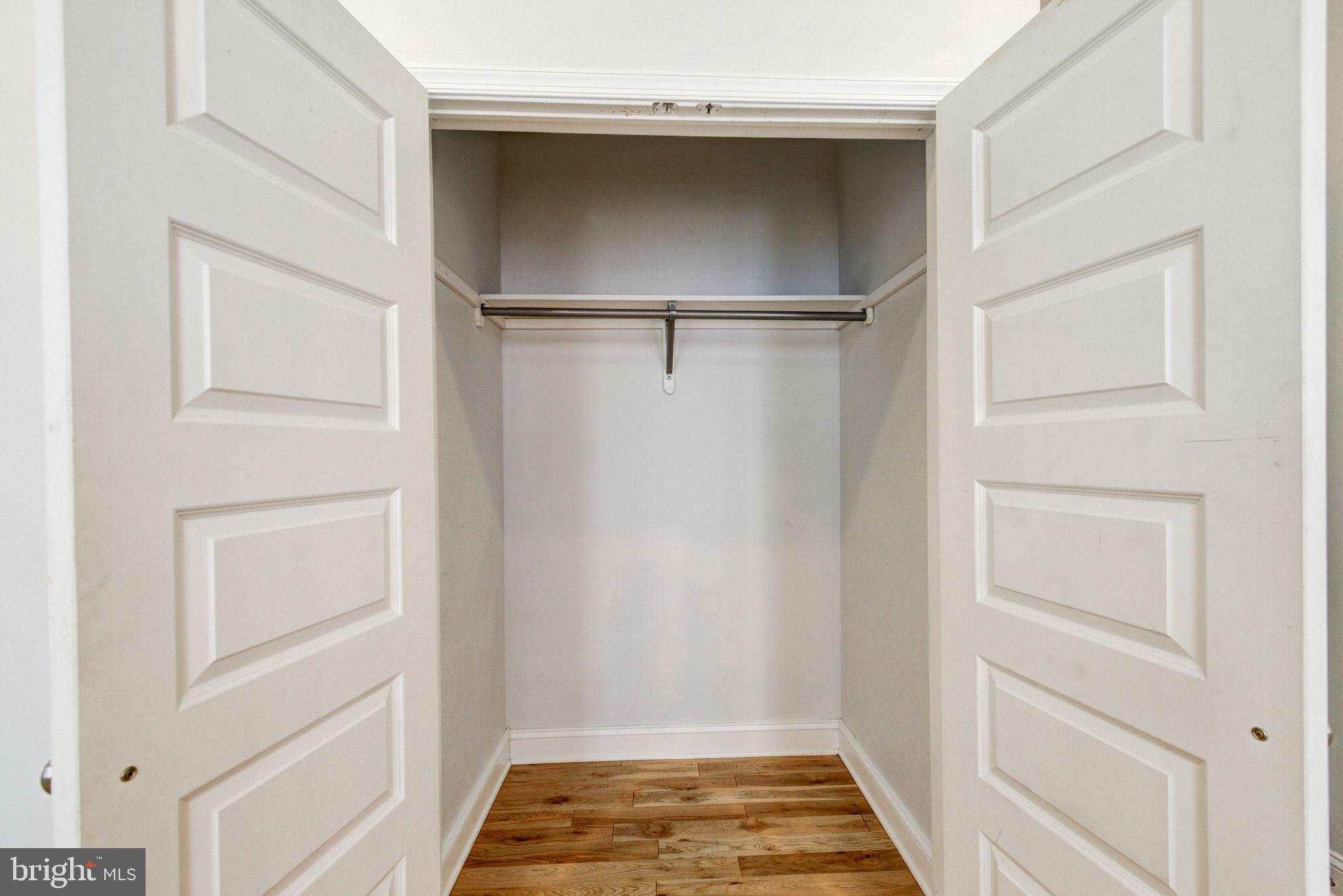 UNIVERSITY CITY - Residential Lease