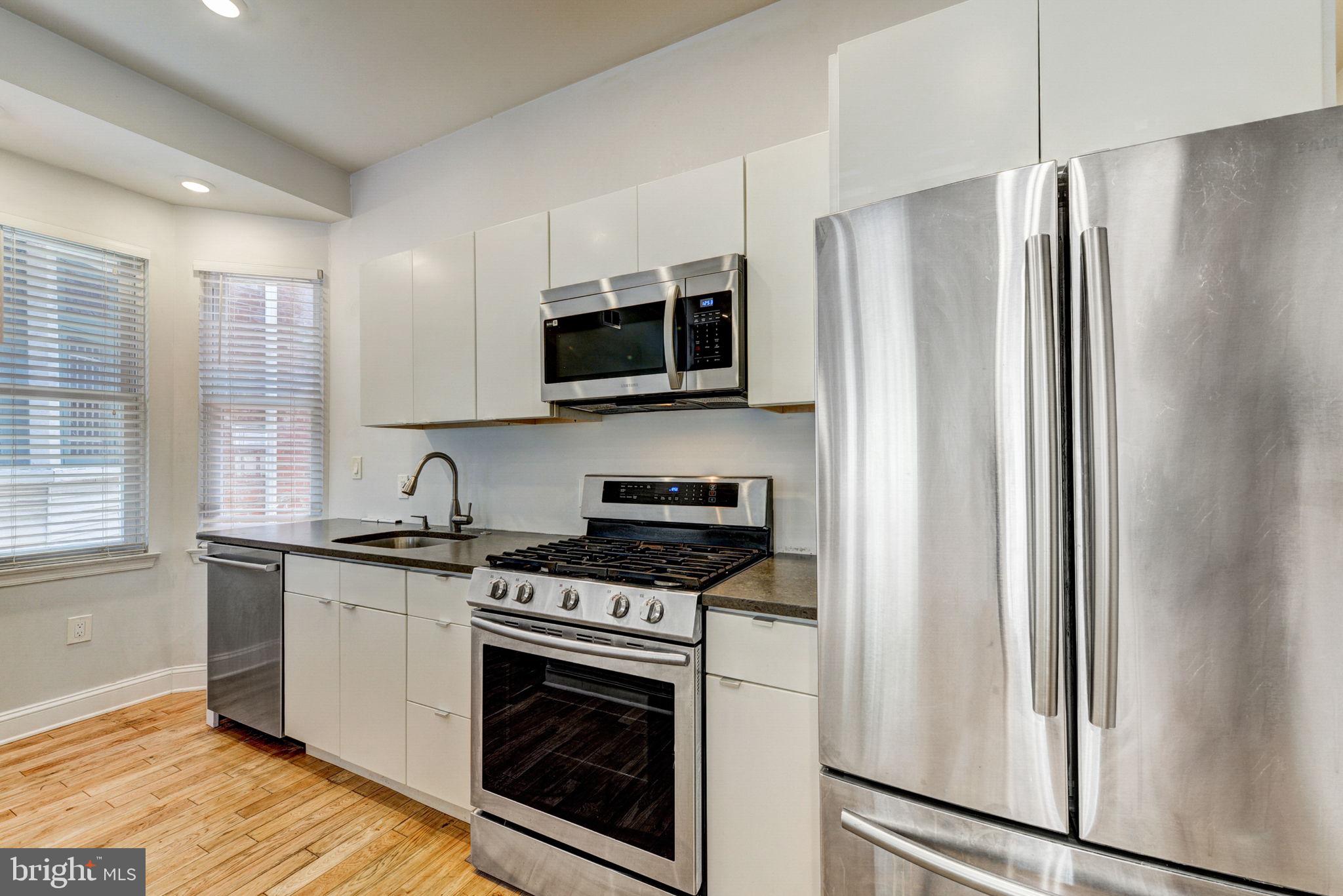 UNIVERSITY CITY - Residential Lease