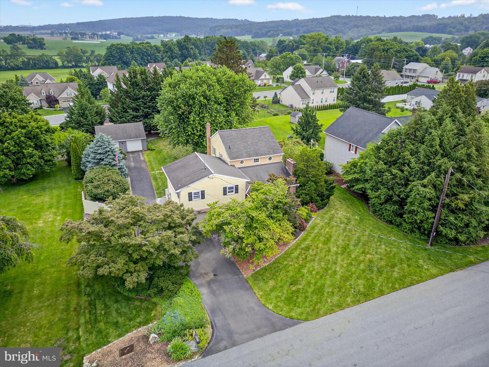 13 GREEN LAWN DRIVE