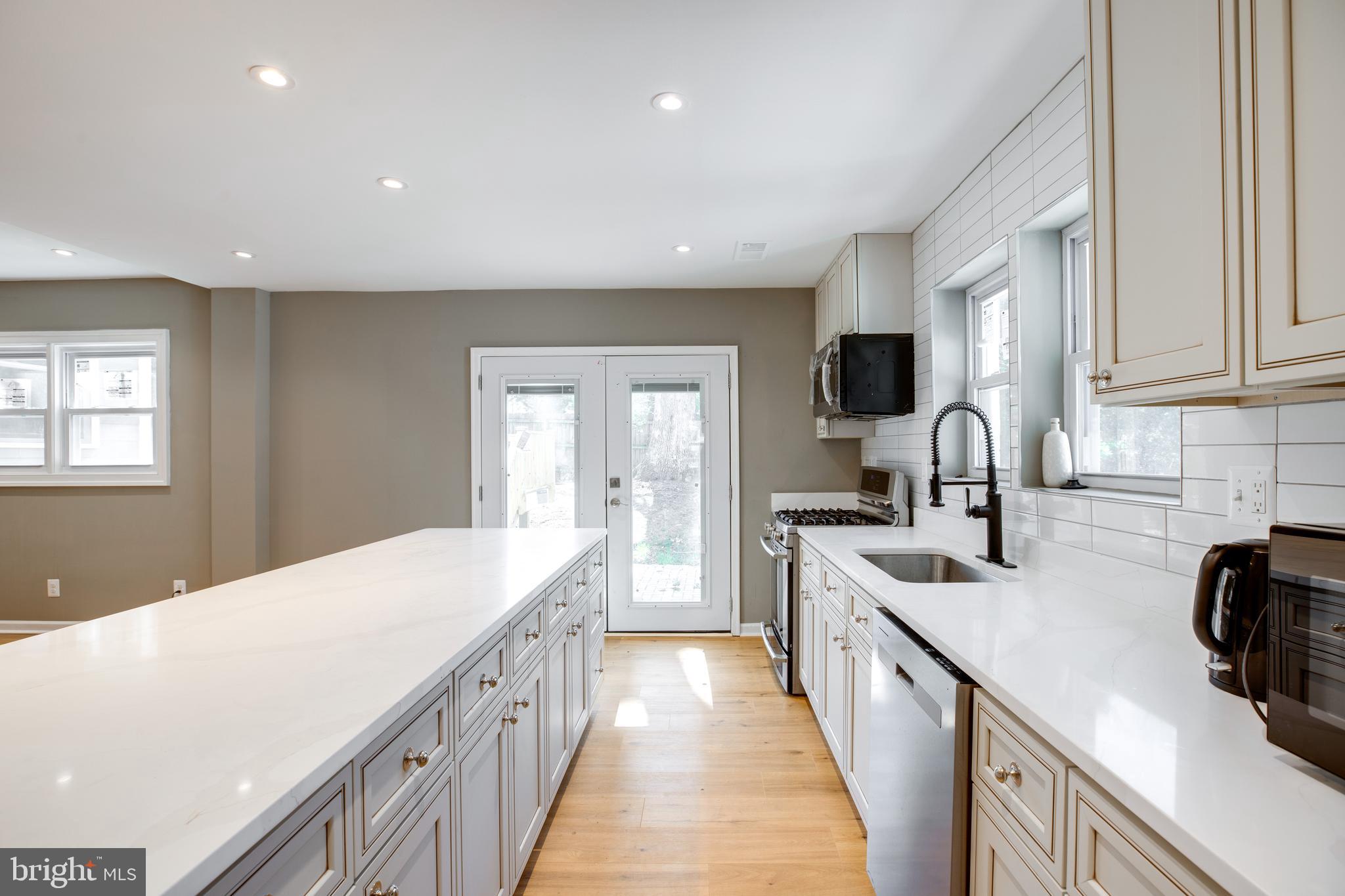 SLEEPY HOLLOW WOODS - Residential