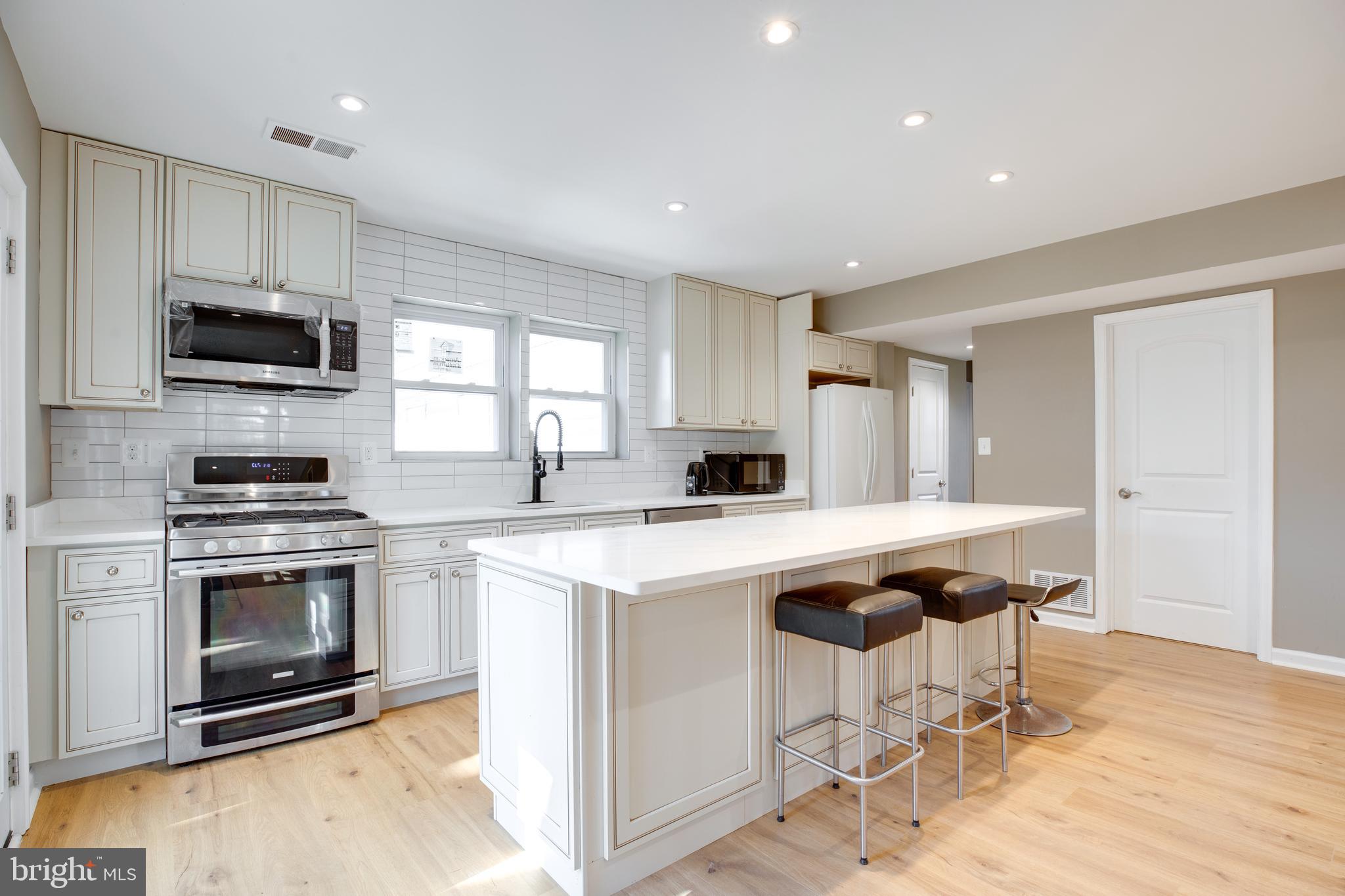 SLEEPY HOLLOW WOODS - Residential