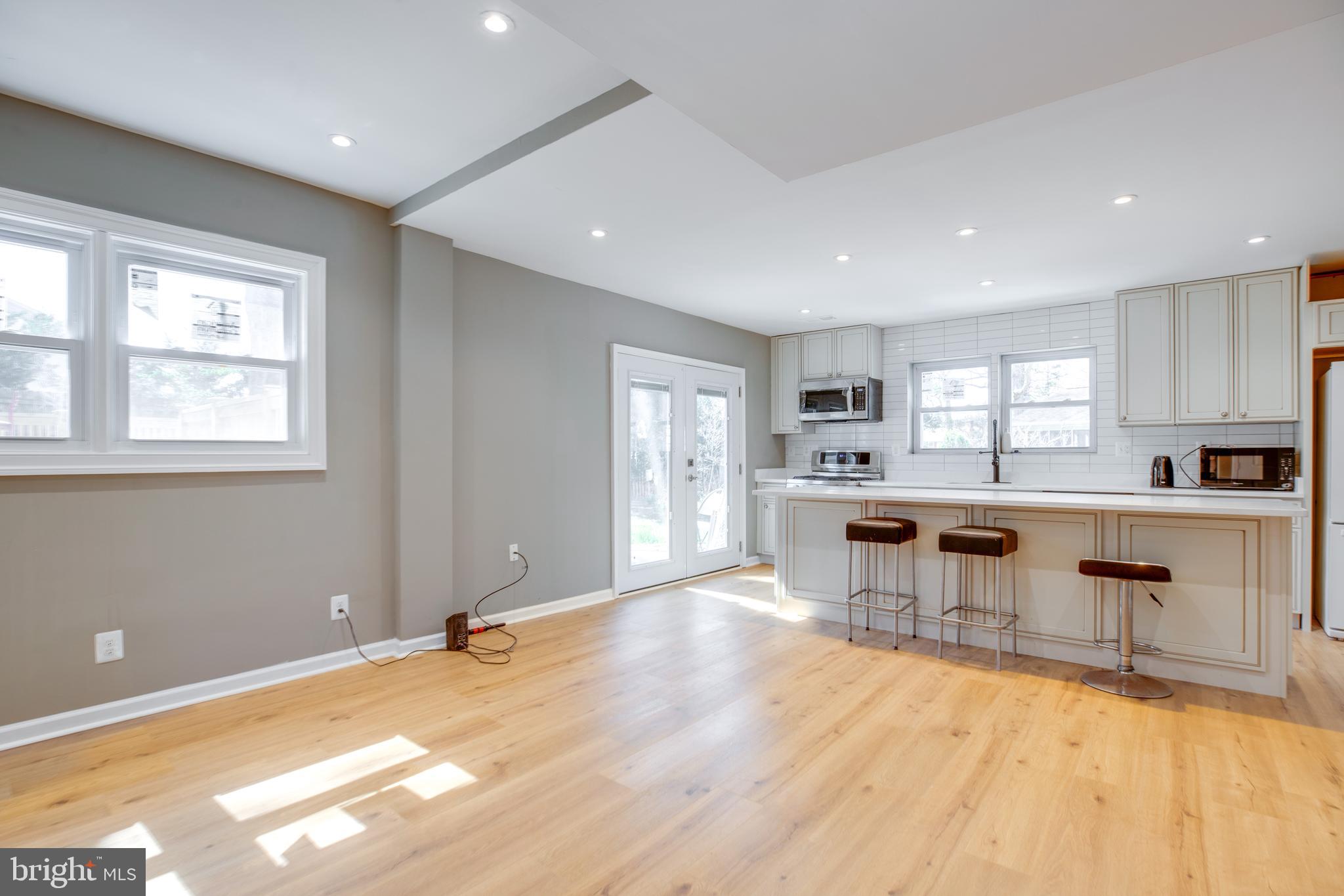 SLEEPY HOLLOW WOODS - Residential