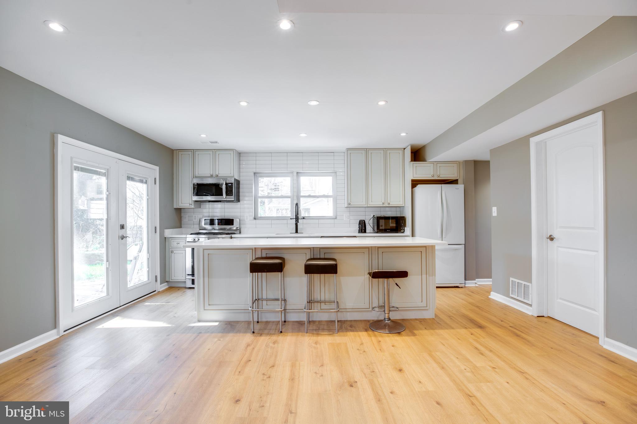 SLEEPY HOLLOW WOODS - Residential