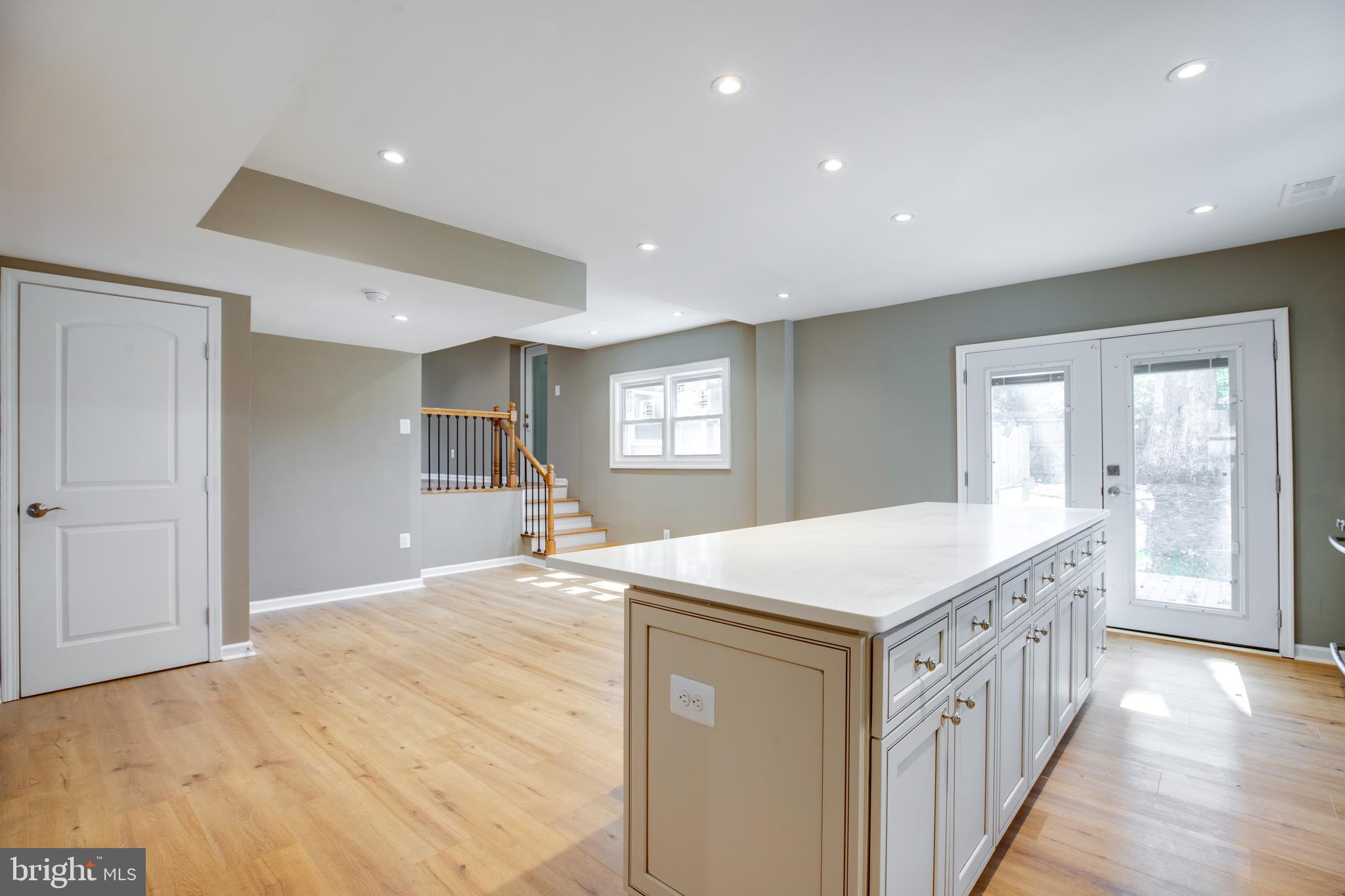 SLEEPY HOLLOW WOODS - Residential