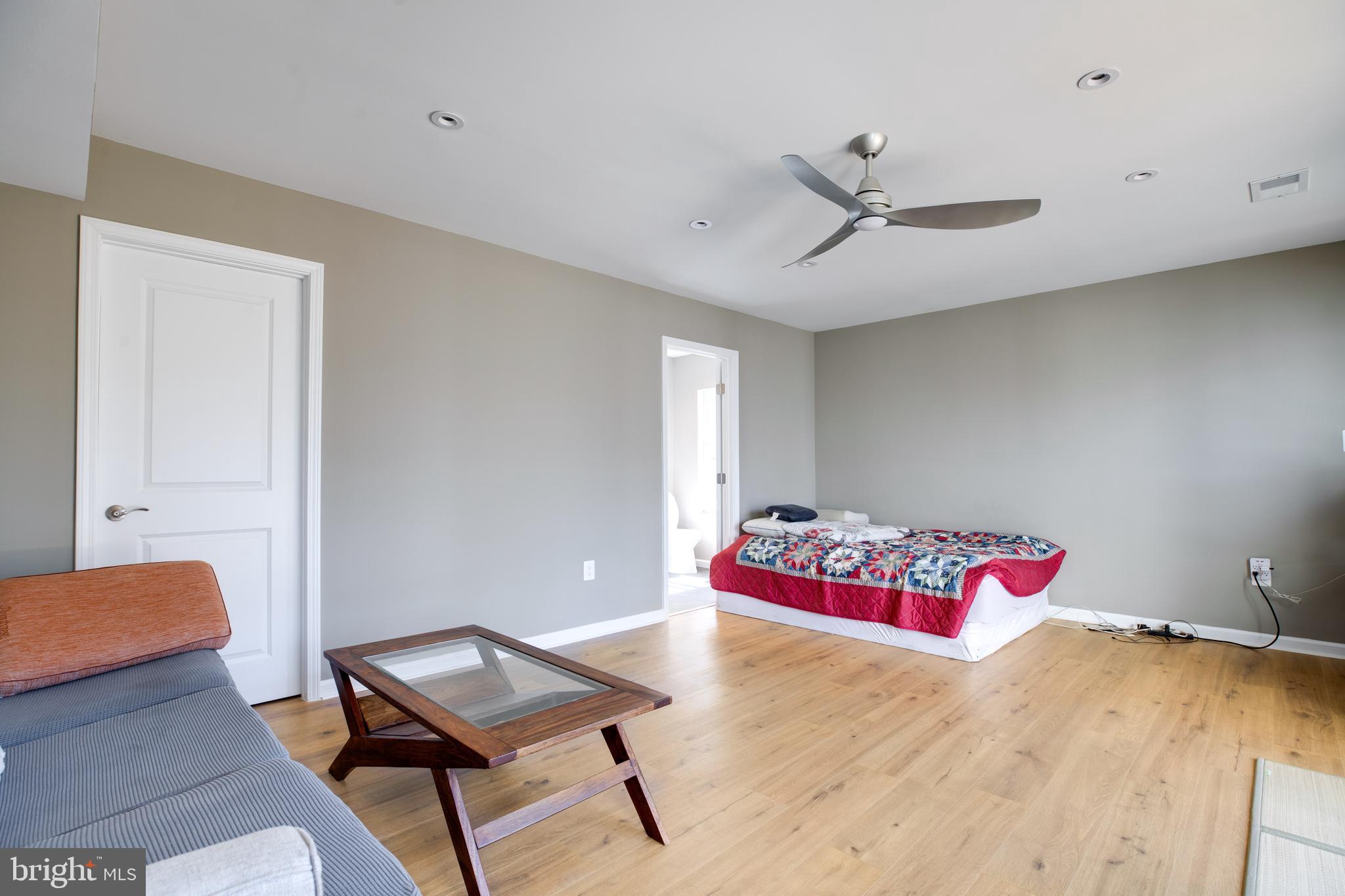 SLEEPY HOLLOW WOODS - Residential