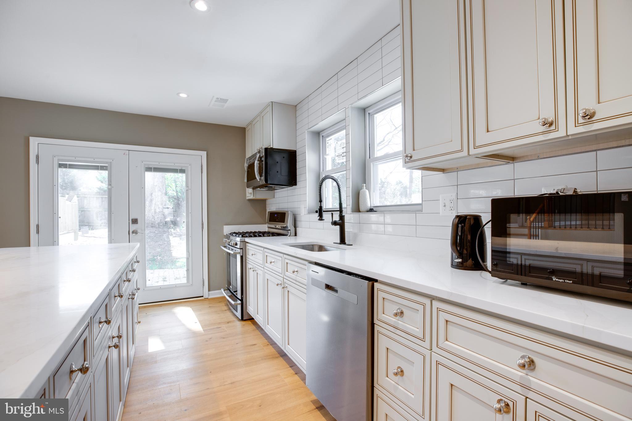 SLEEPY HOLLOW WOODS - Residential