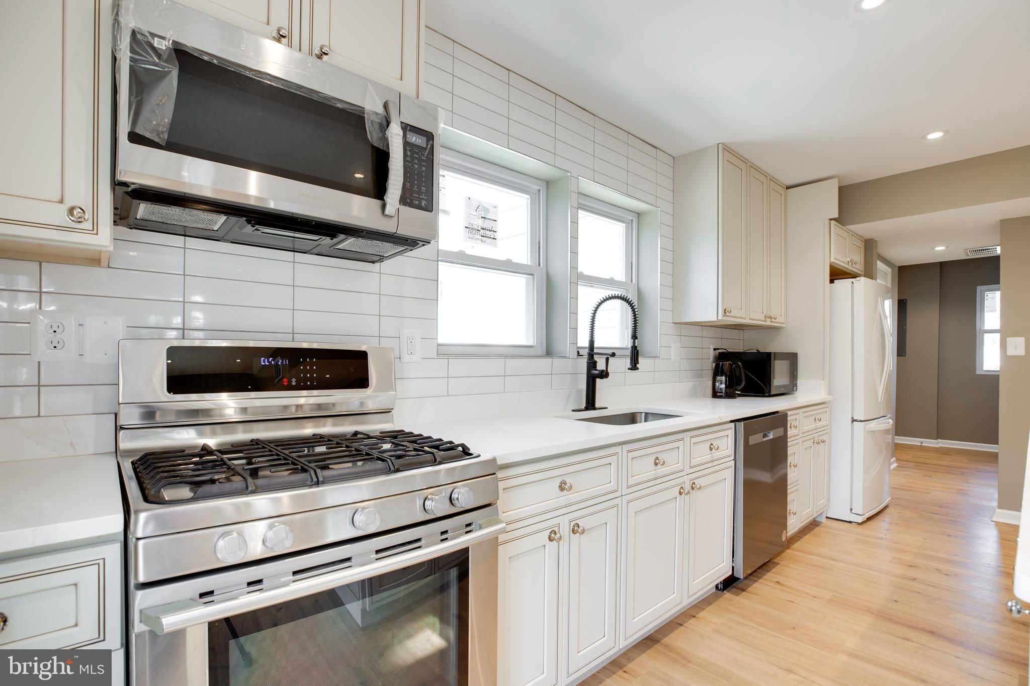 SLEEPY HOLLOW WOODS - Residential