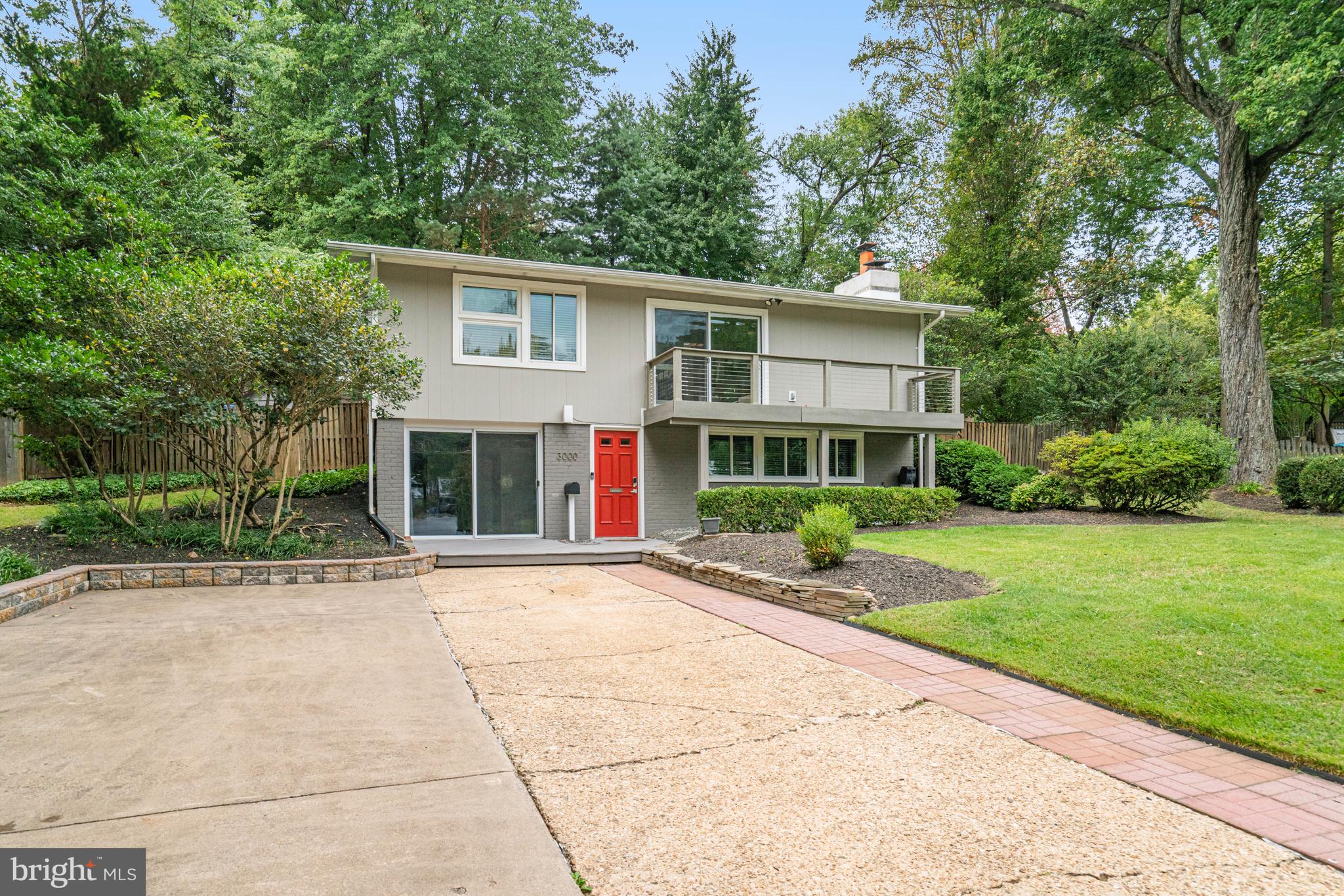 PINE SPRING - Residential