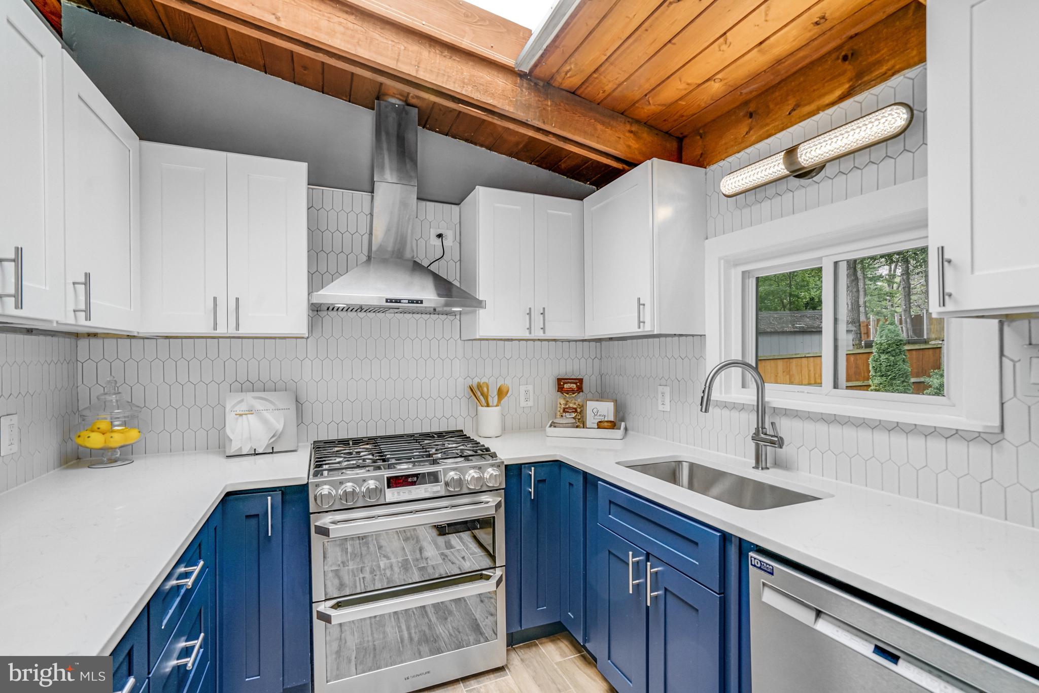 PINE SPRING - Residential