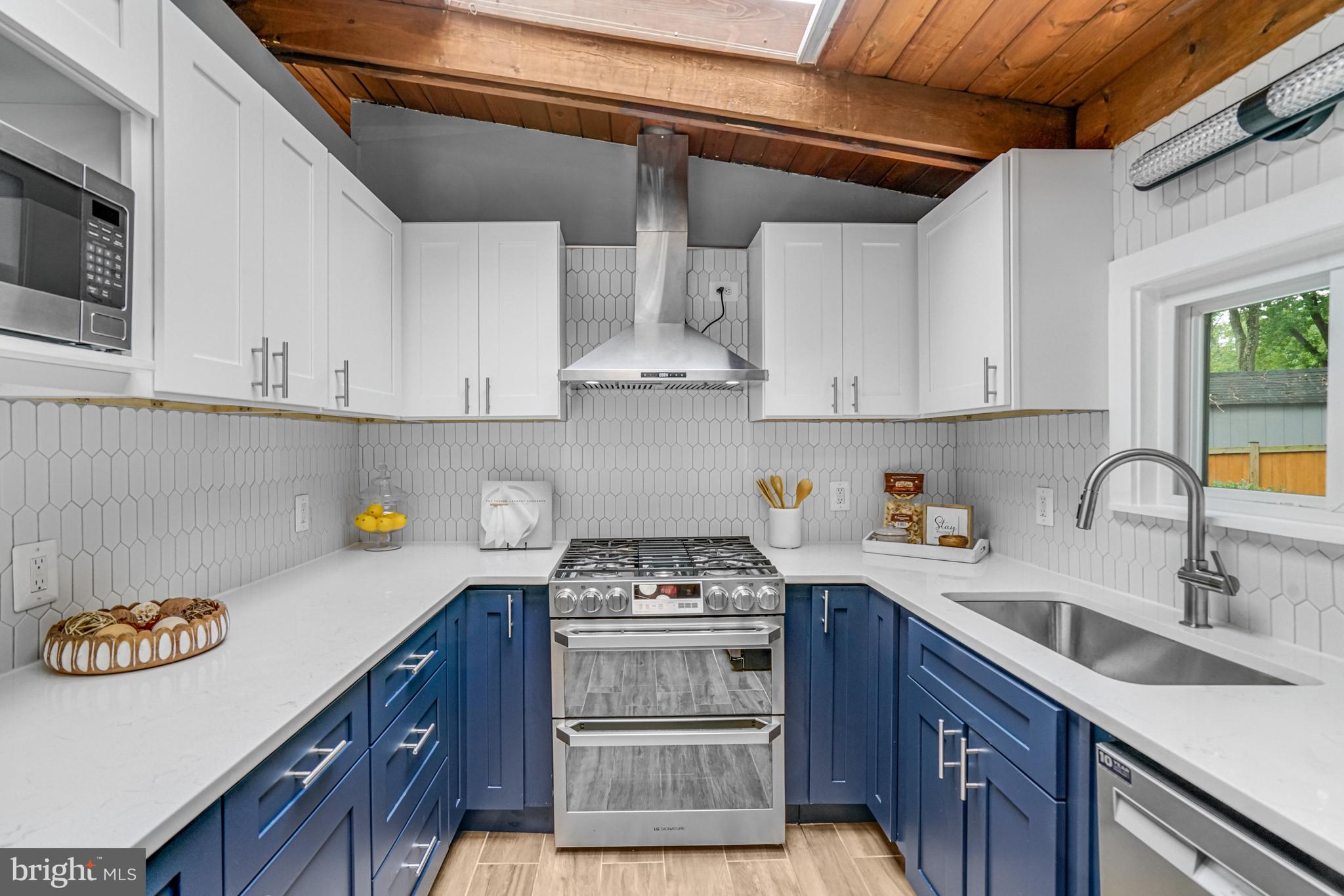 PINE SPRING - Residential