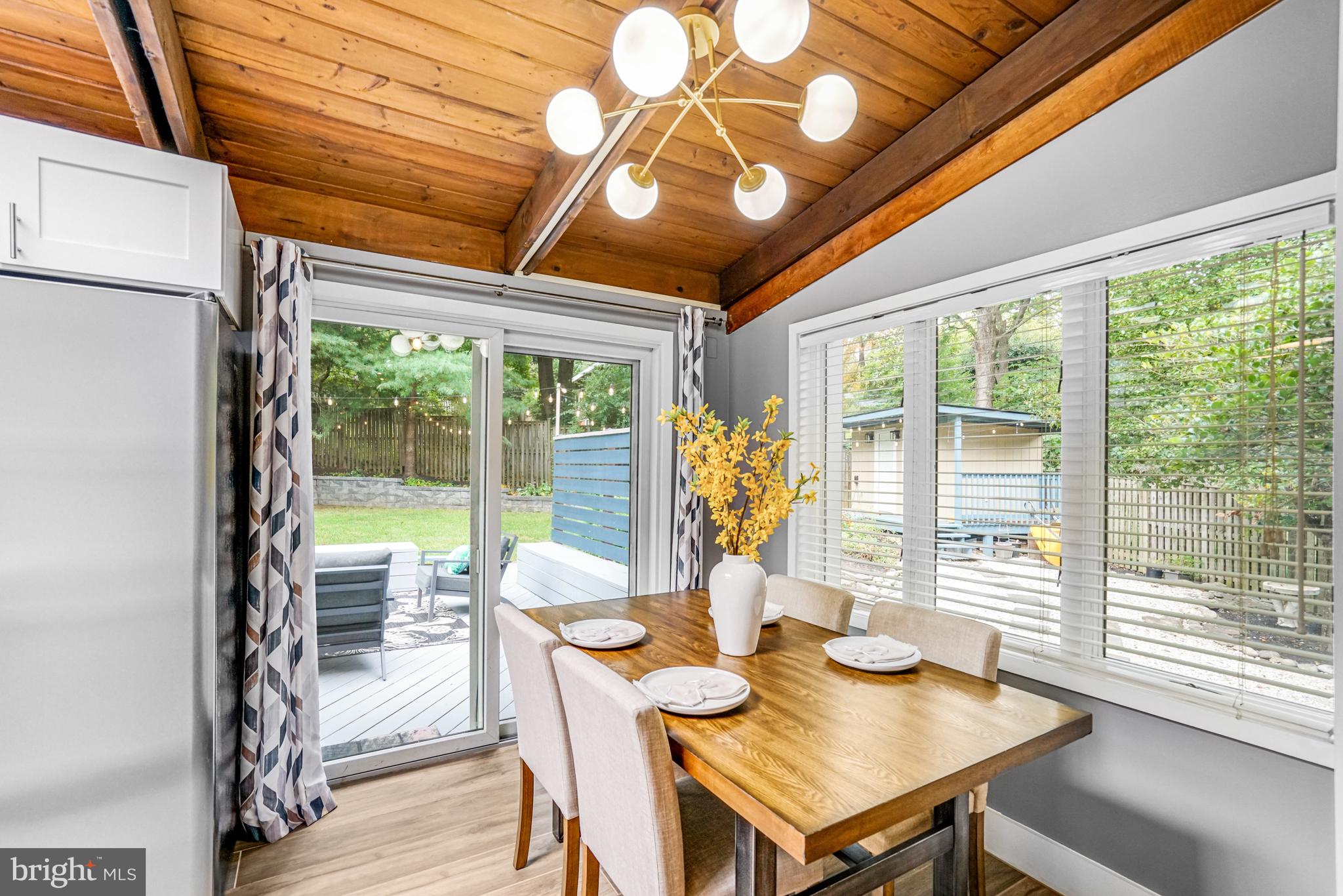 PINE SPRING - Residential