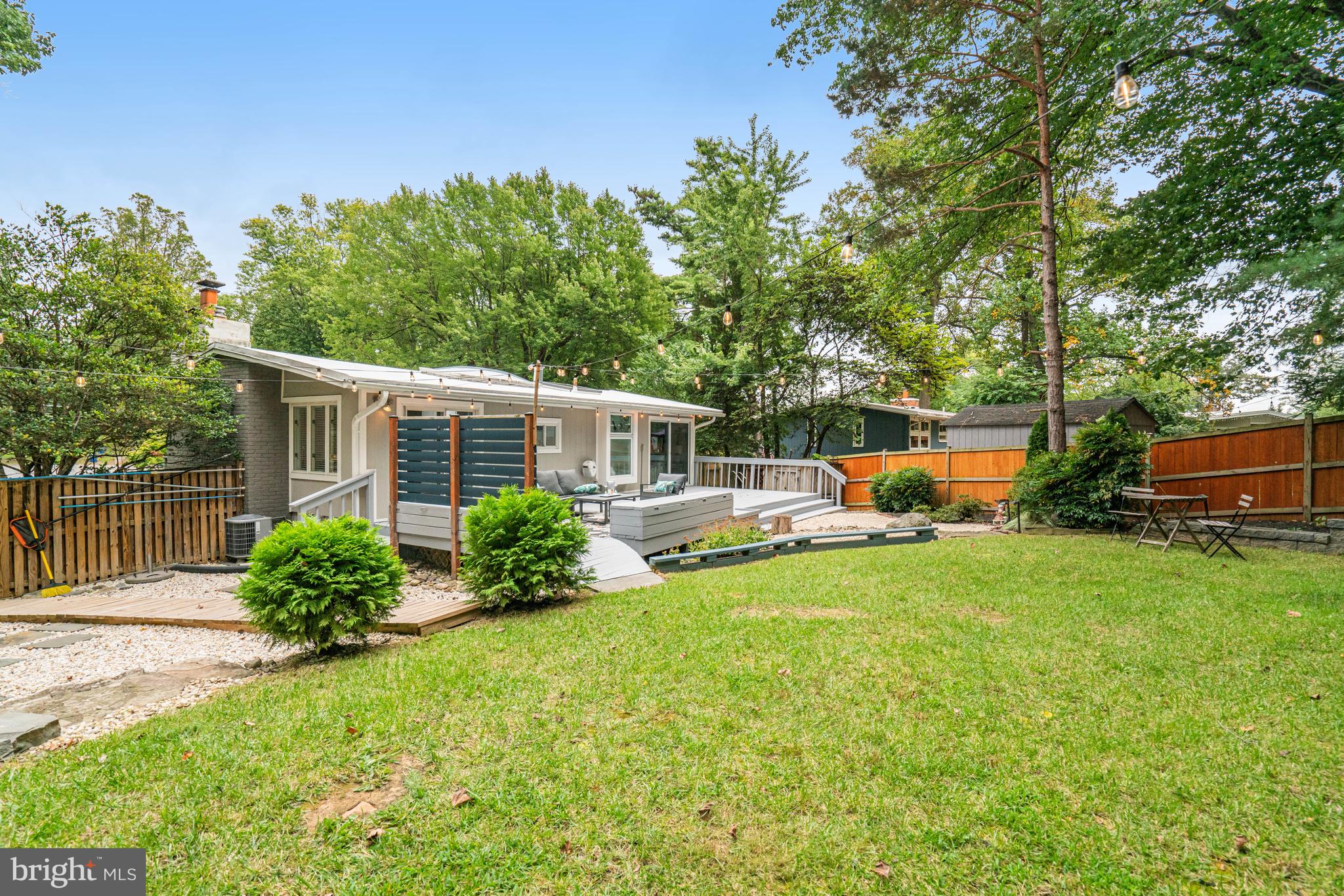 PINE SPRING - Residential