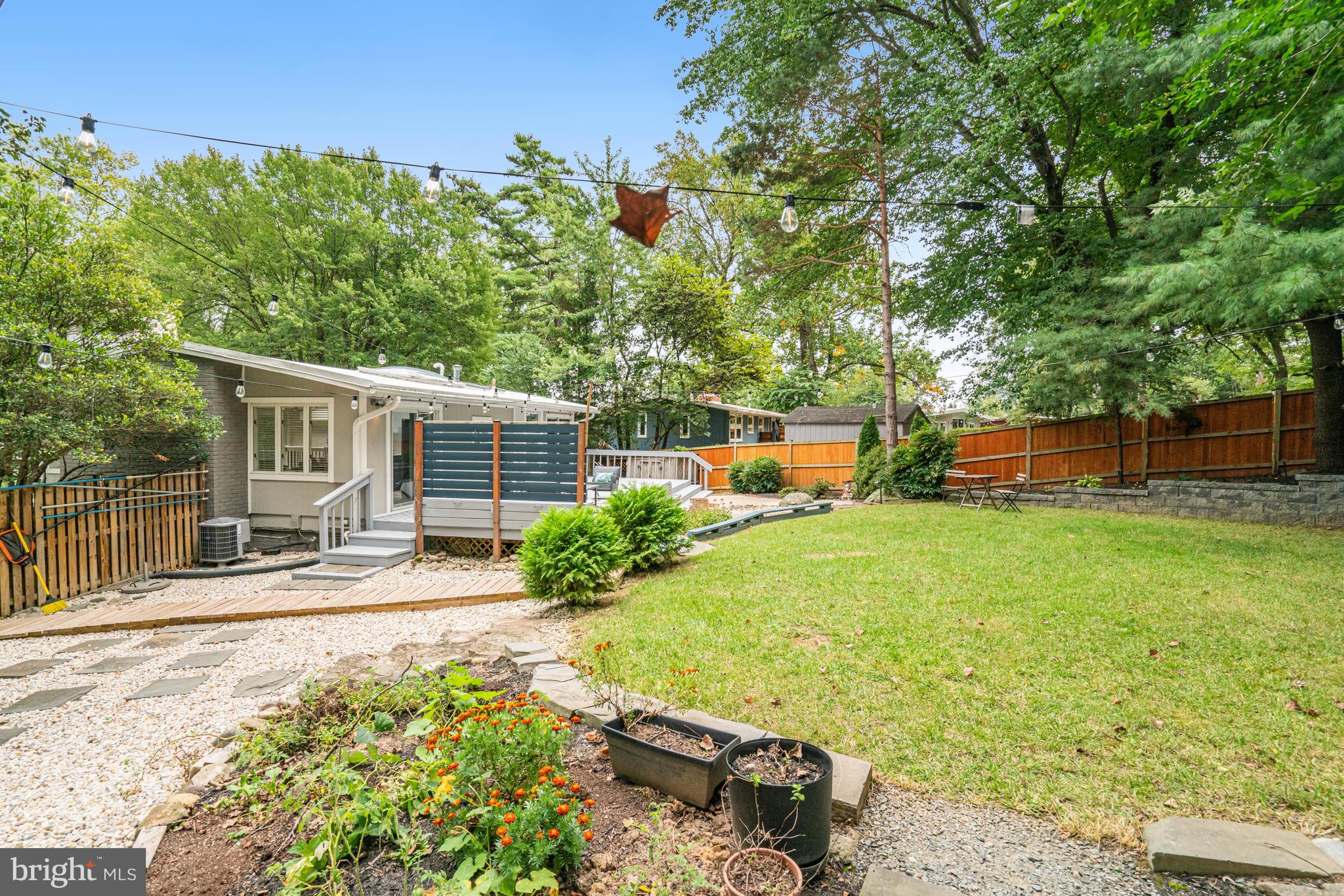 PINE SPRING - Residential