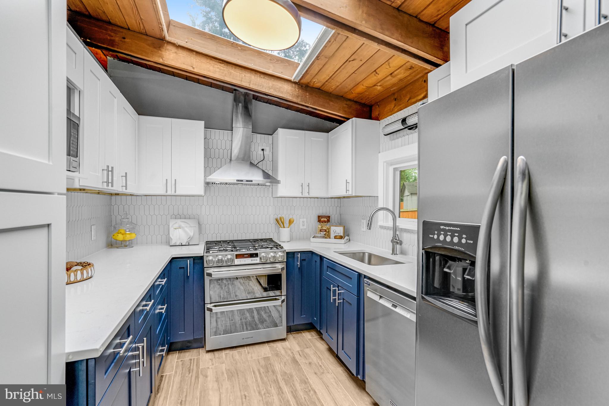 PINE SPRING - Residential