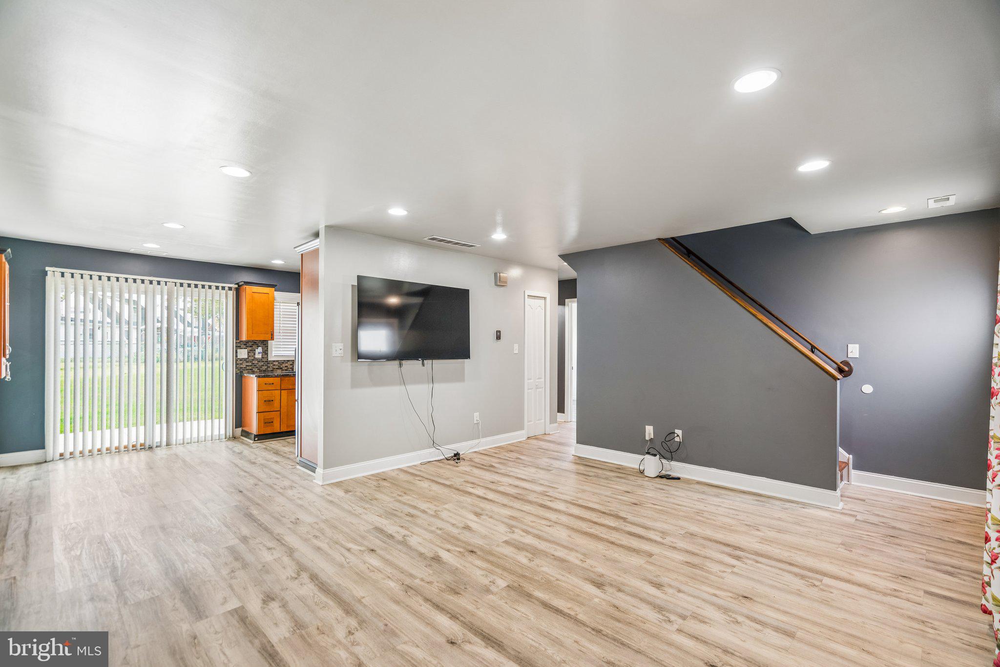 17 PEONY ROAD