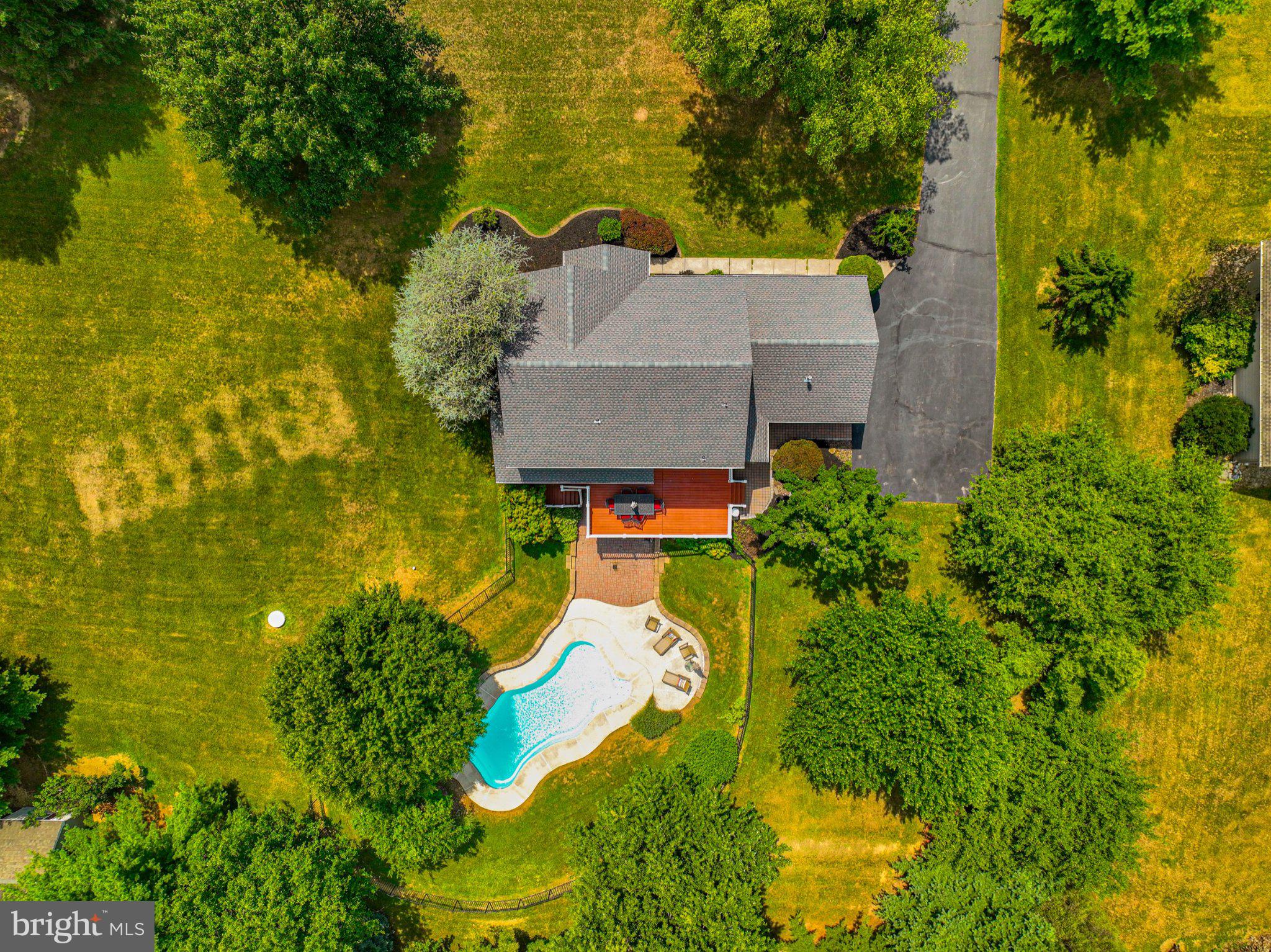 1639 ASHLEY COURT
