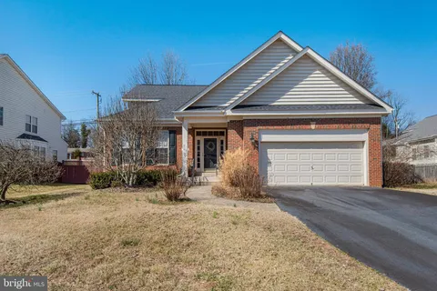 5204 Pine Crossing Lane, Burke, VA MLS: VAFX2225622