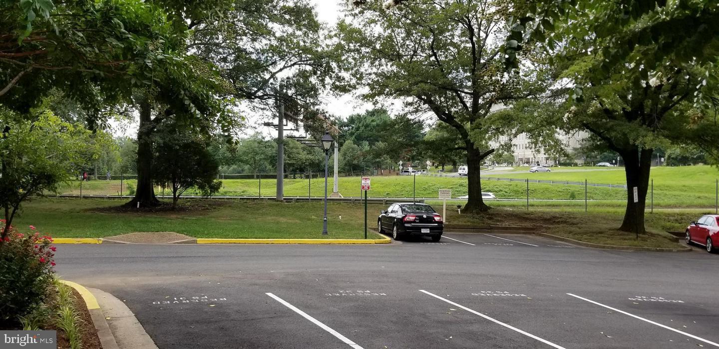 RIVER PLACE WEST - Residential Lease