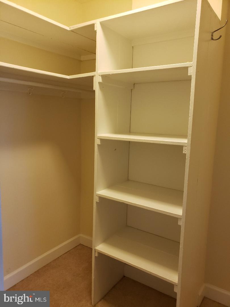 RIVER PLACE WEST - Residential Lease