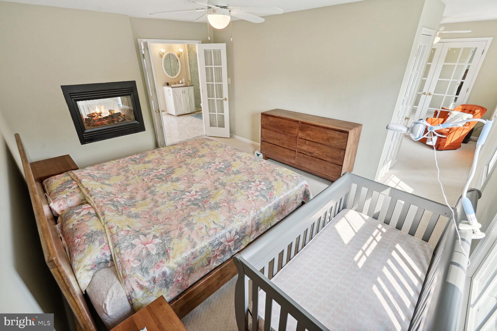 HOLLY KNOLL - Residential Lease