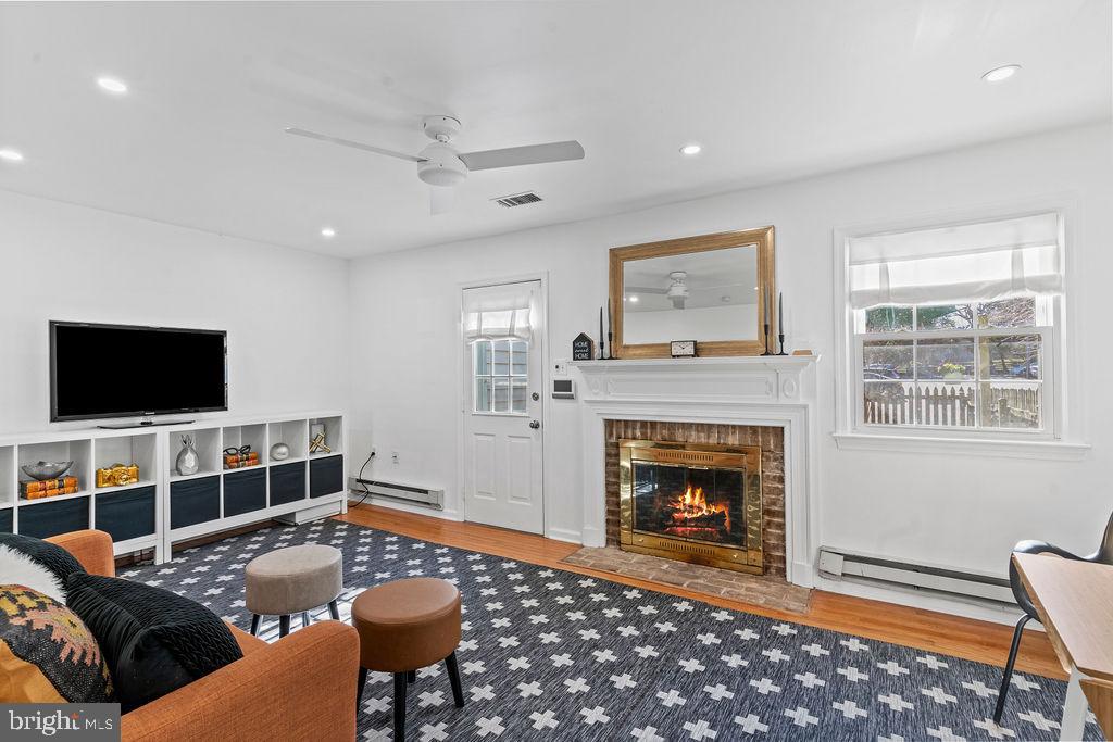 ROCK SPRING - Residential